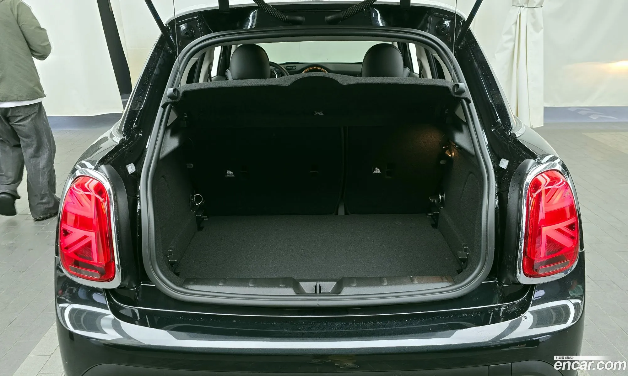 Mini Cooper 2022 — 17