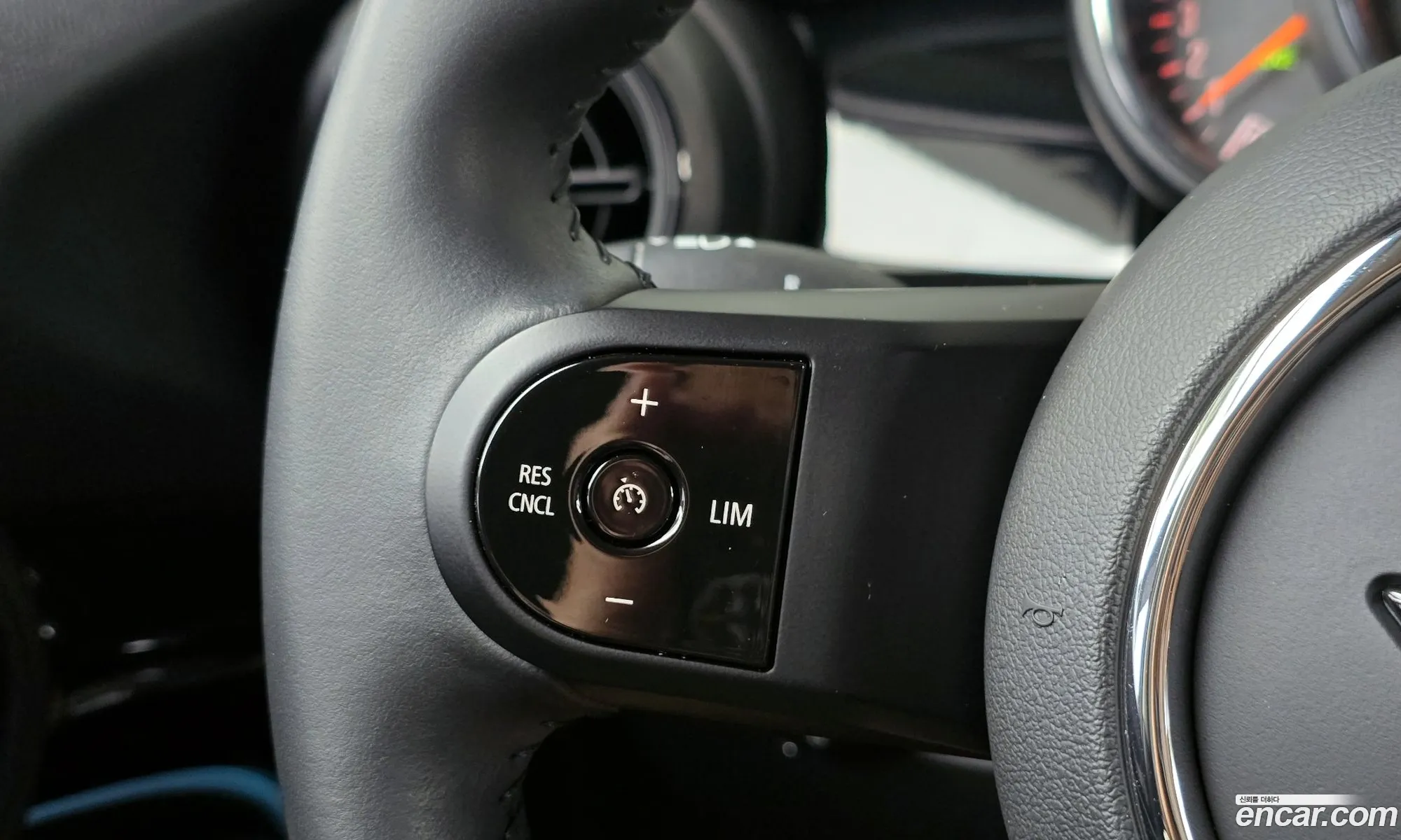 Mini Cooper 2022 — 29