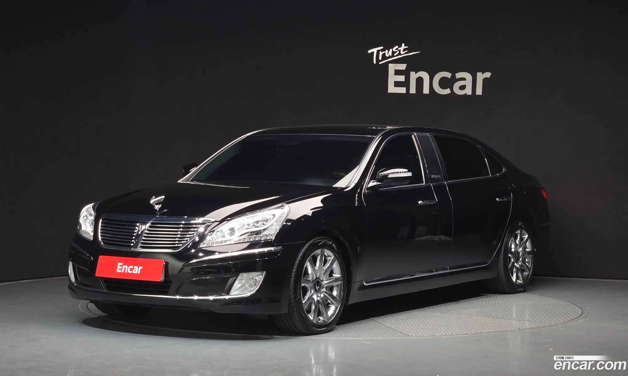 Hyundai Equus 2010 — 19