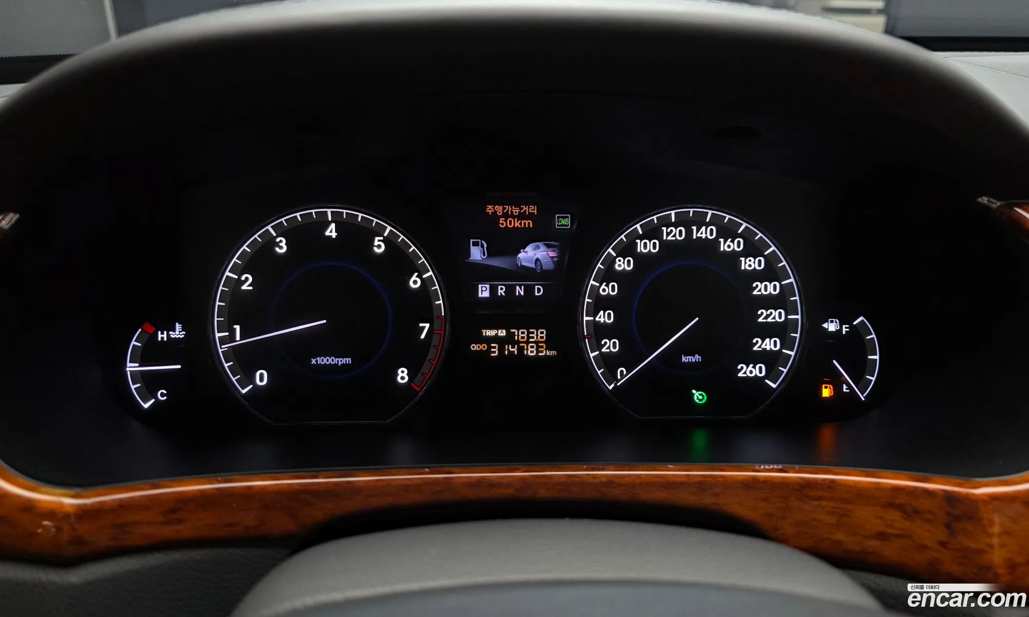 Hyundai Equus 2010 — 16