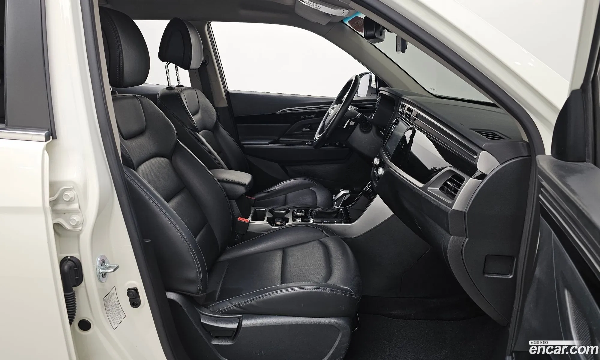 KG Mobility (SsangYong) Beautiful Korando 2020 — 26