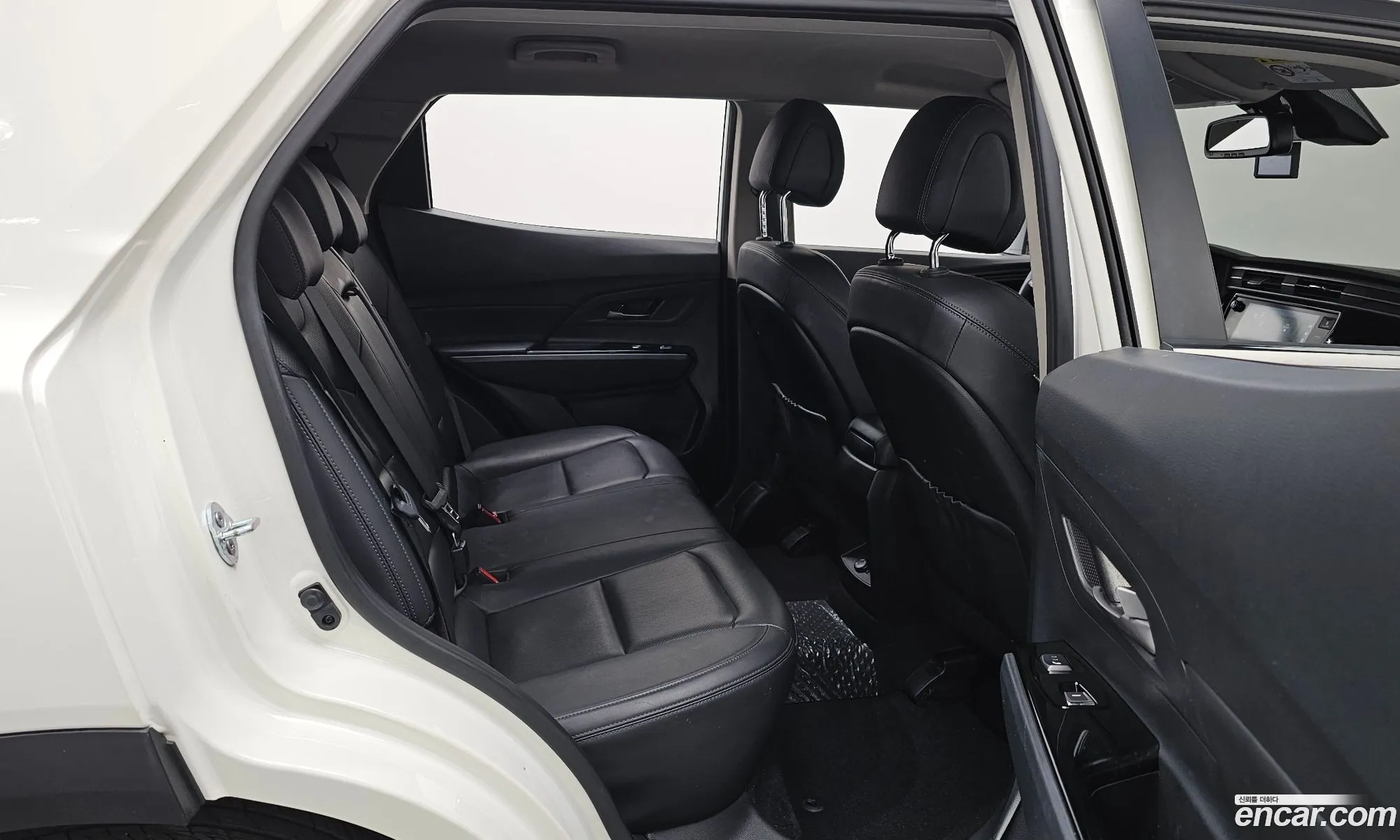 KG Mobility (SsangYong) Beautiful Korando 2020 — 21