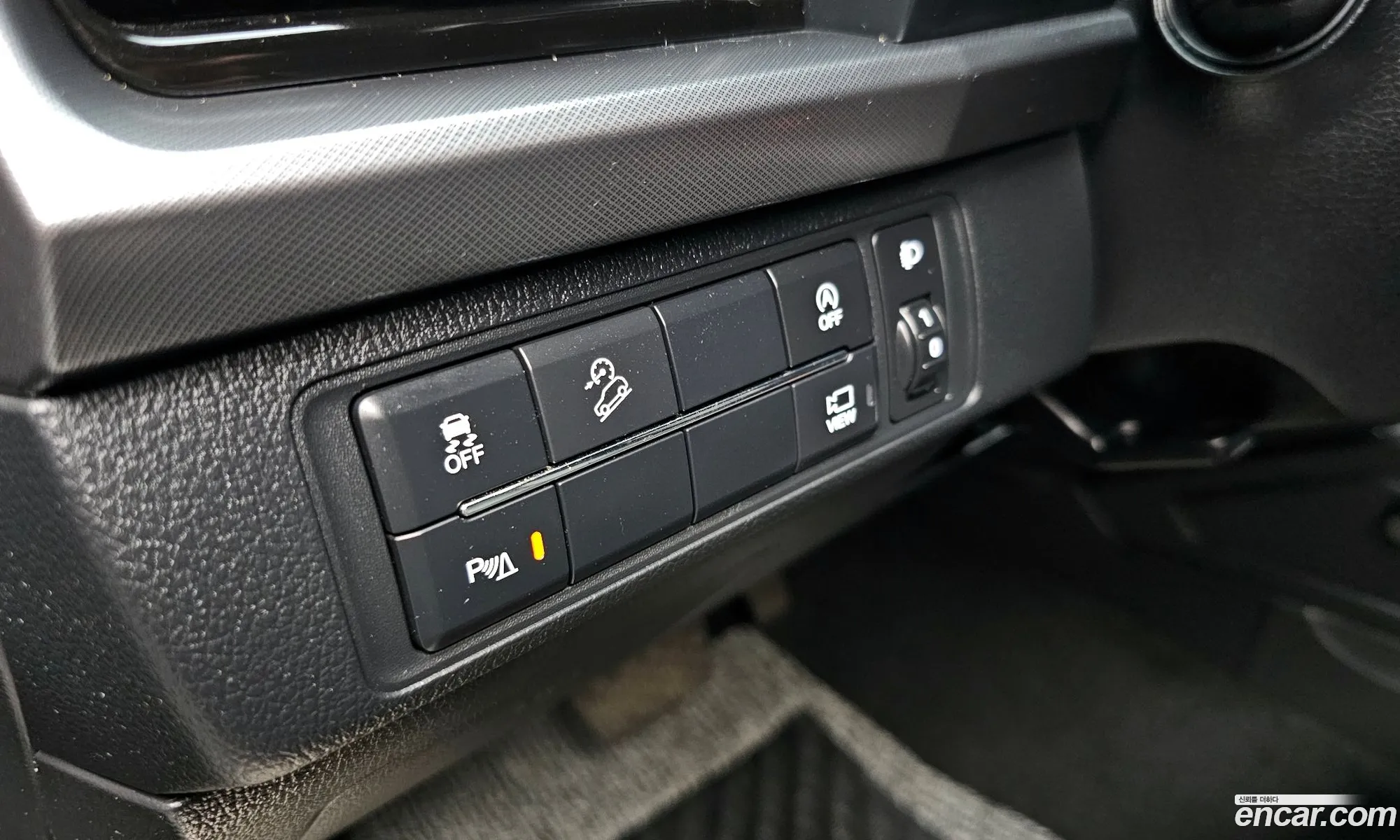 KG Mobility (SsangYong) Rexton Sports Khan