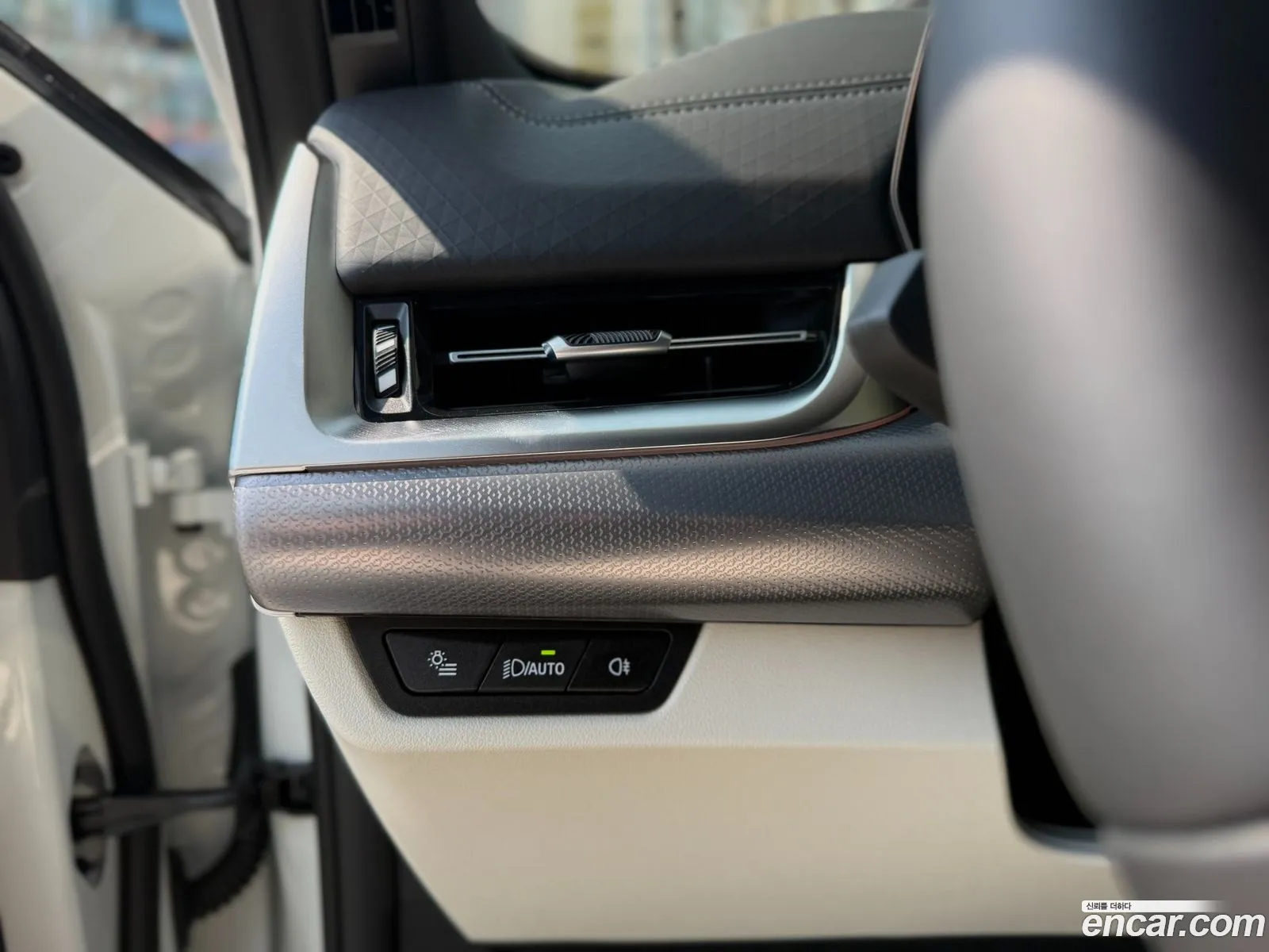 BMW iX2 2026 — 18