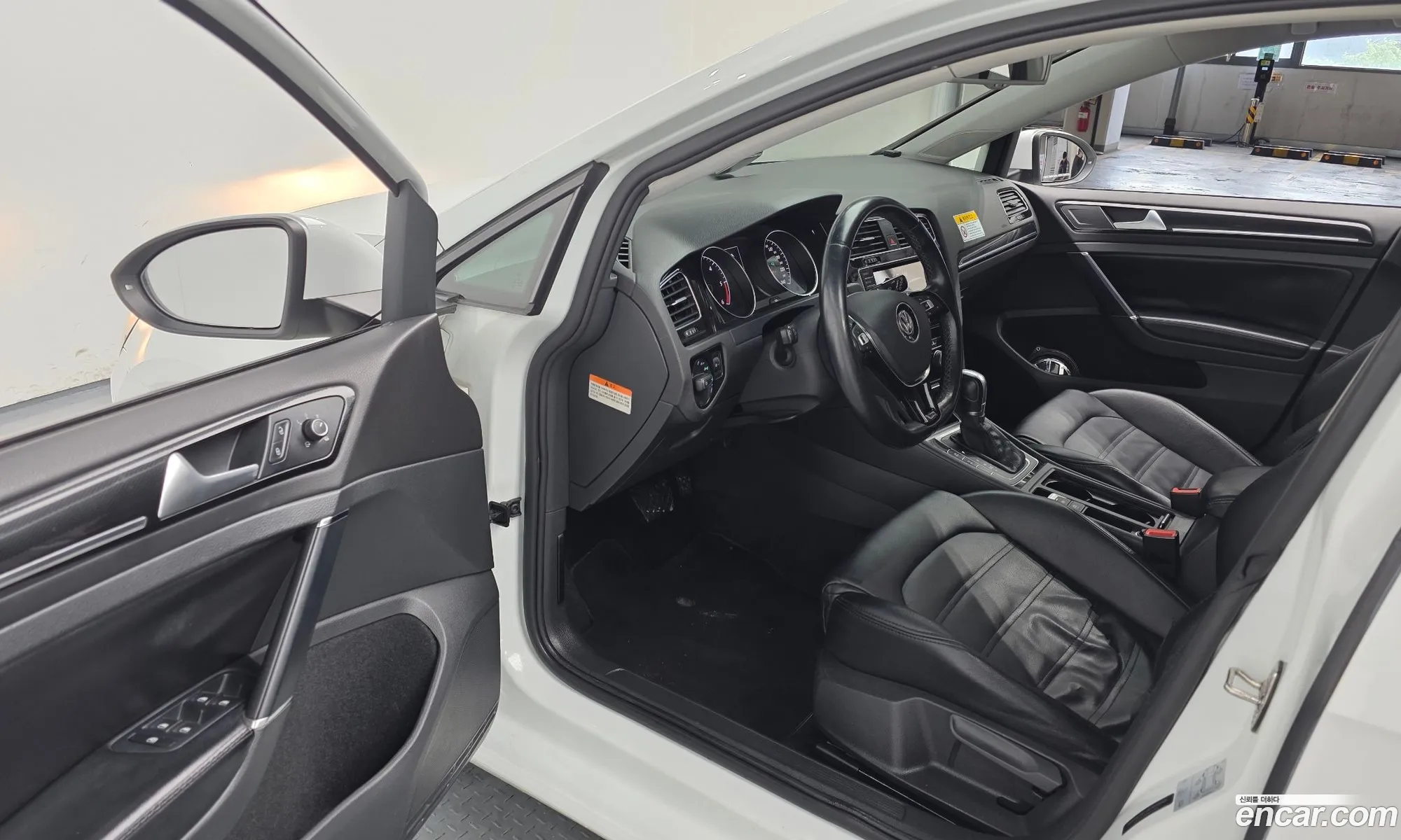 Volkswagen Golf 7th Gen 2014 — 9