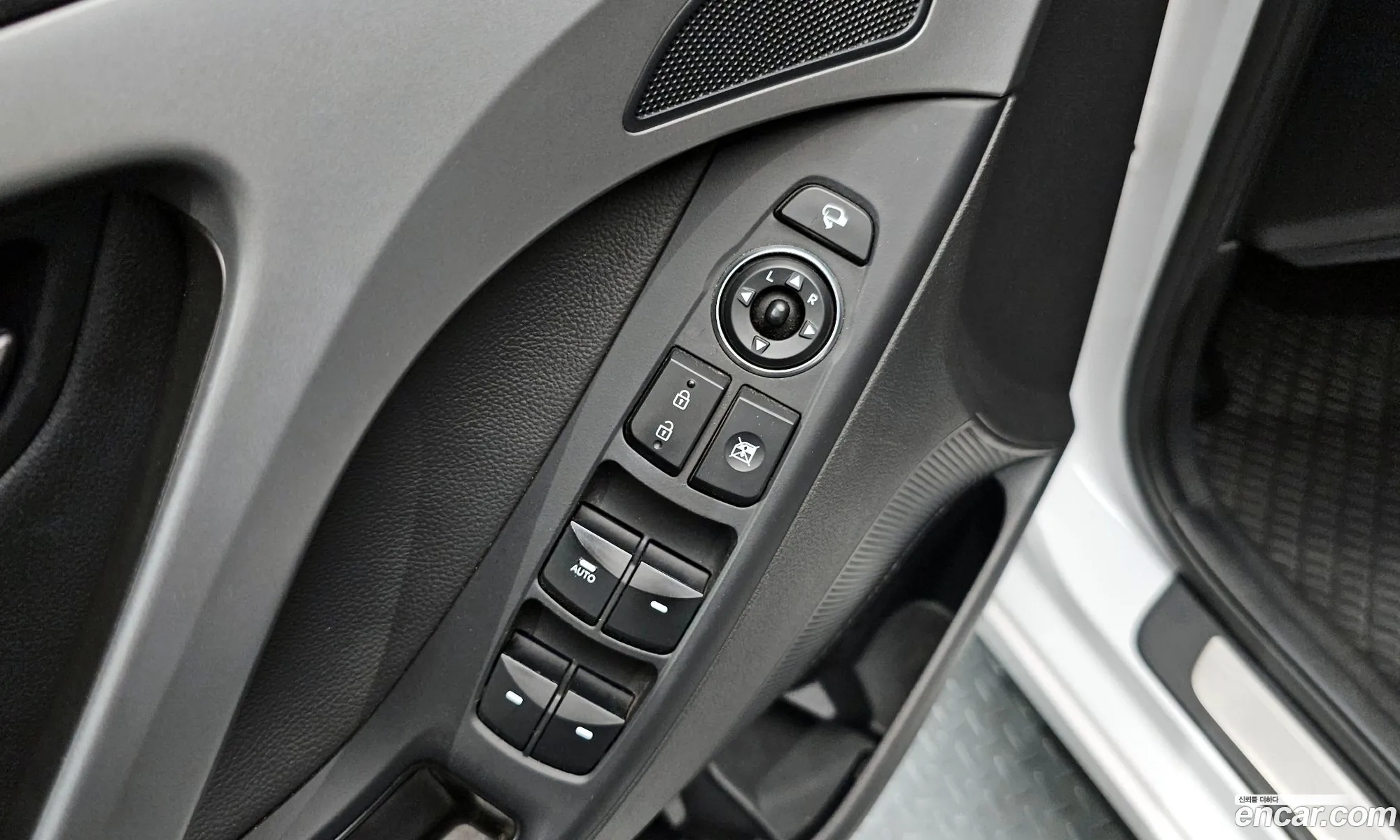 Hyundai Elantra 2013 — 4