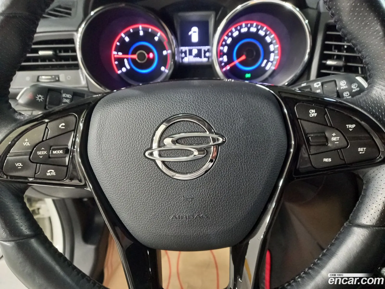 KG Mobility (SsangYong) Tivoli Air 2017 — 15