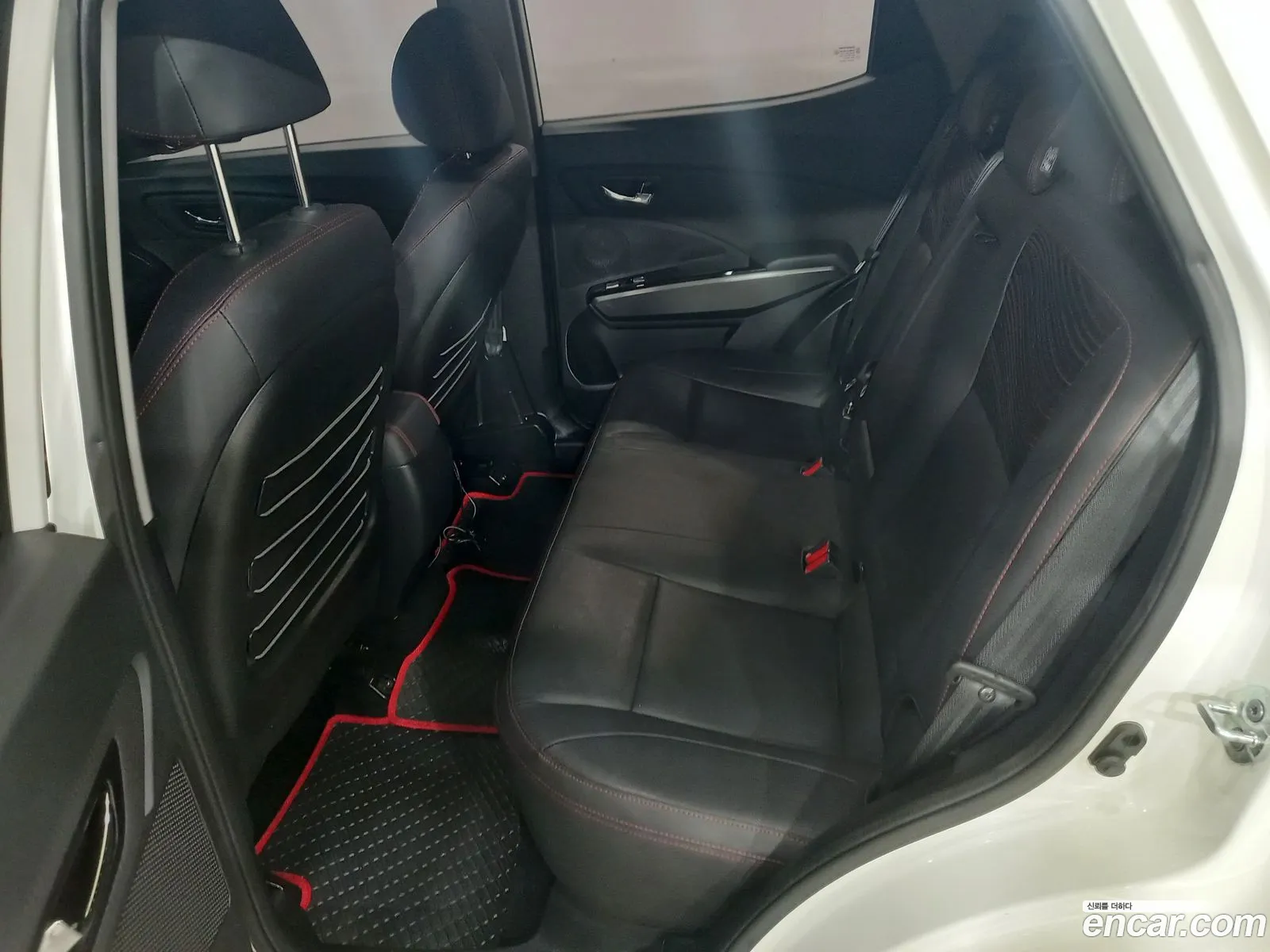 KG Mobility (SsangYong) Tivoli Air 2017 — 8