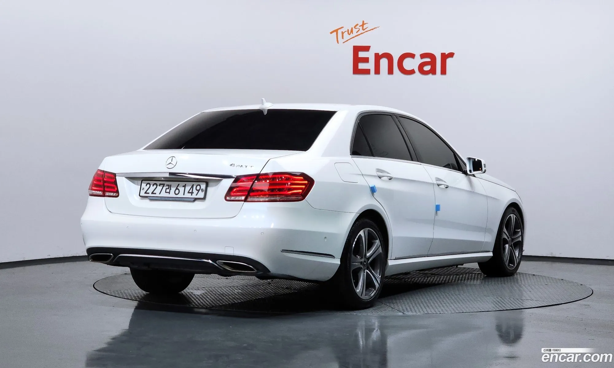 Mercedes-Benz E-Class W212 2015 — 2