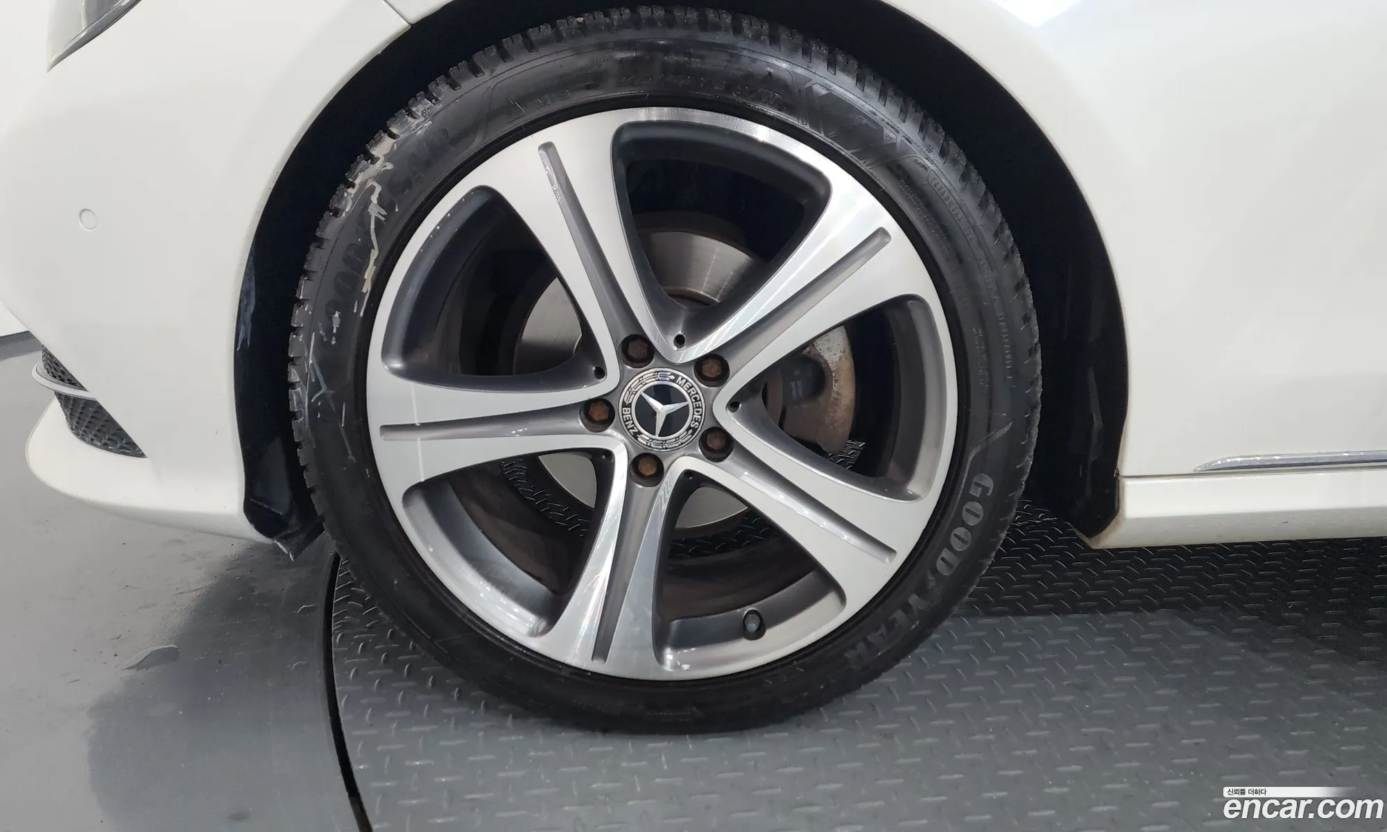 Mercedes-Benz E-Class W212 2015 — 4