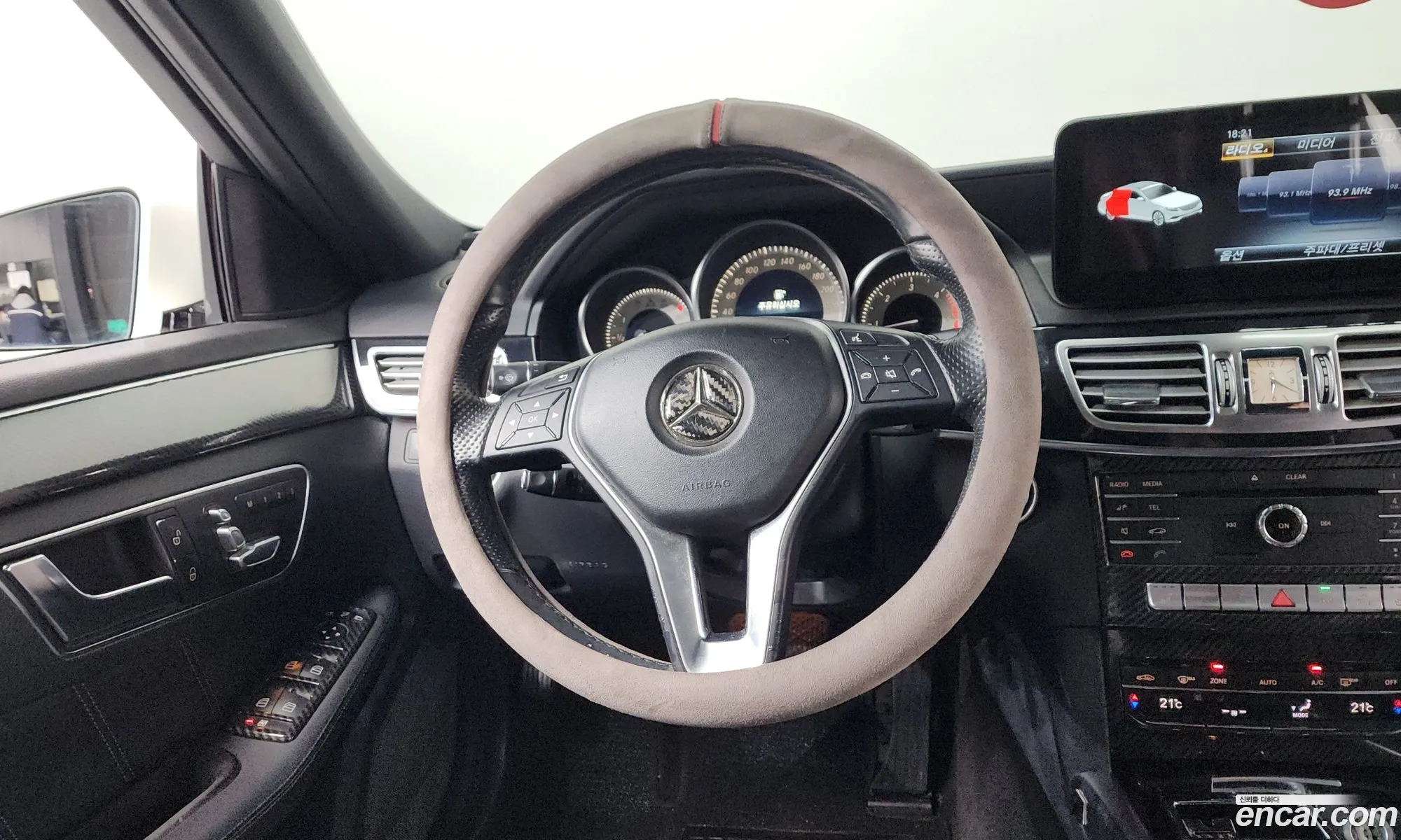 Mercedes-Benz E-Class W212 2015 — 12