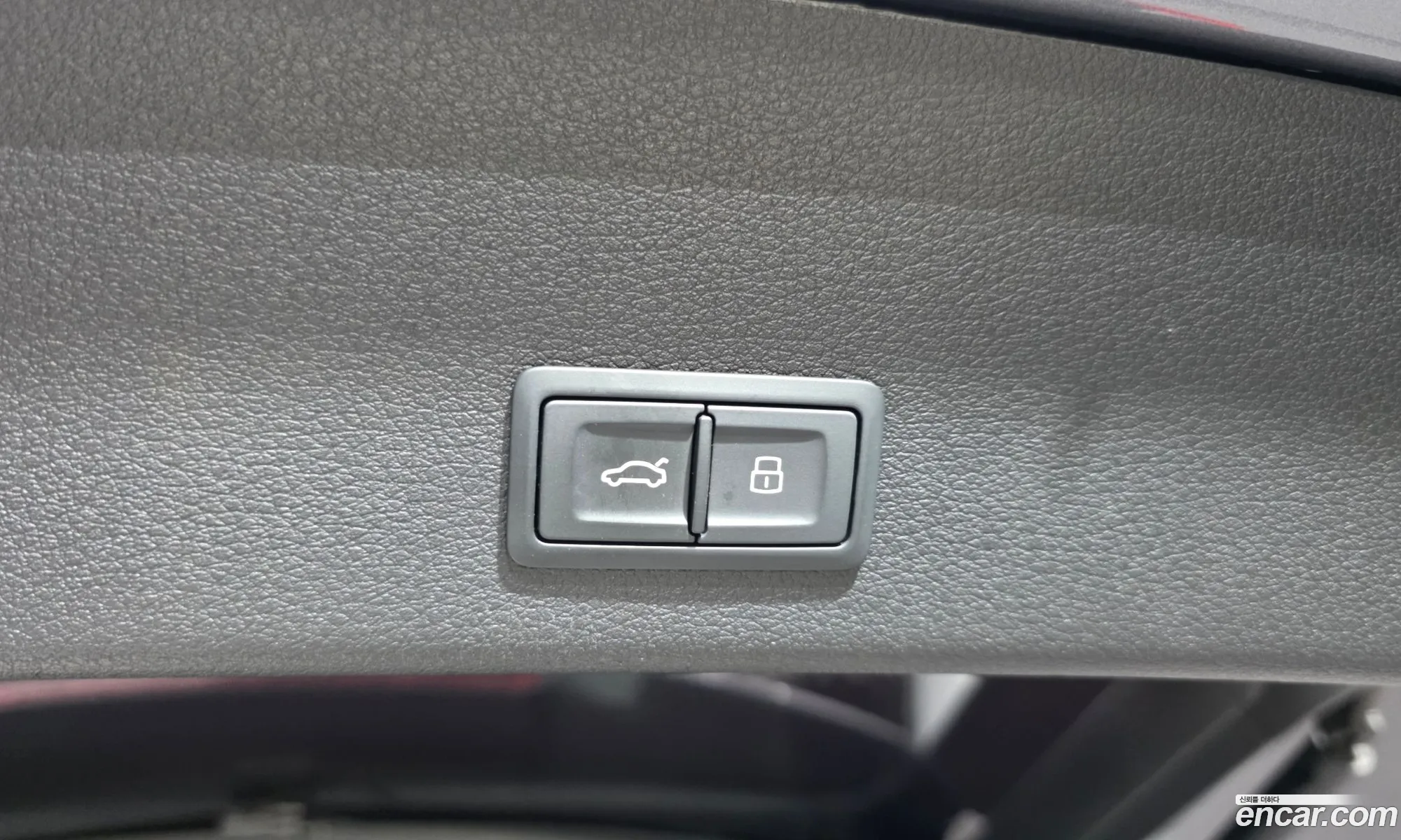 Audi e-tron 2020 WAUZZZGE5LB038395 — 18