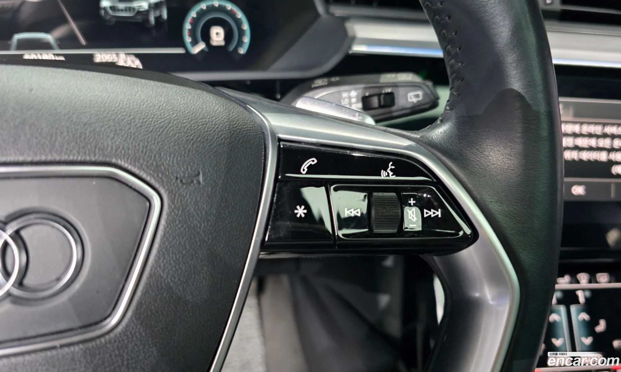 Audi e-tron 2020 WAUZZZGE5LB038395 — 25