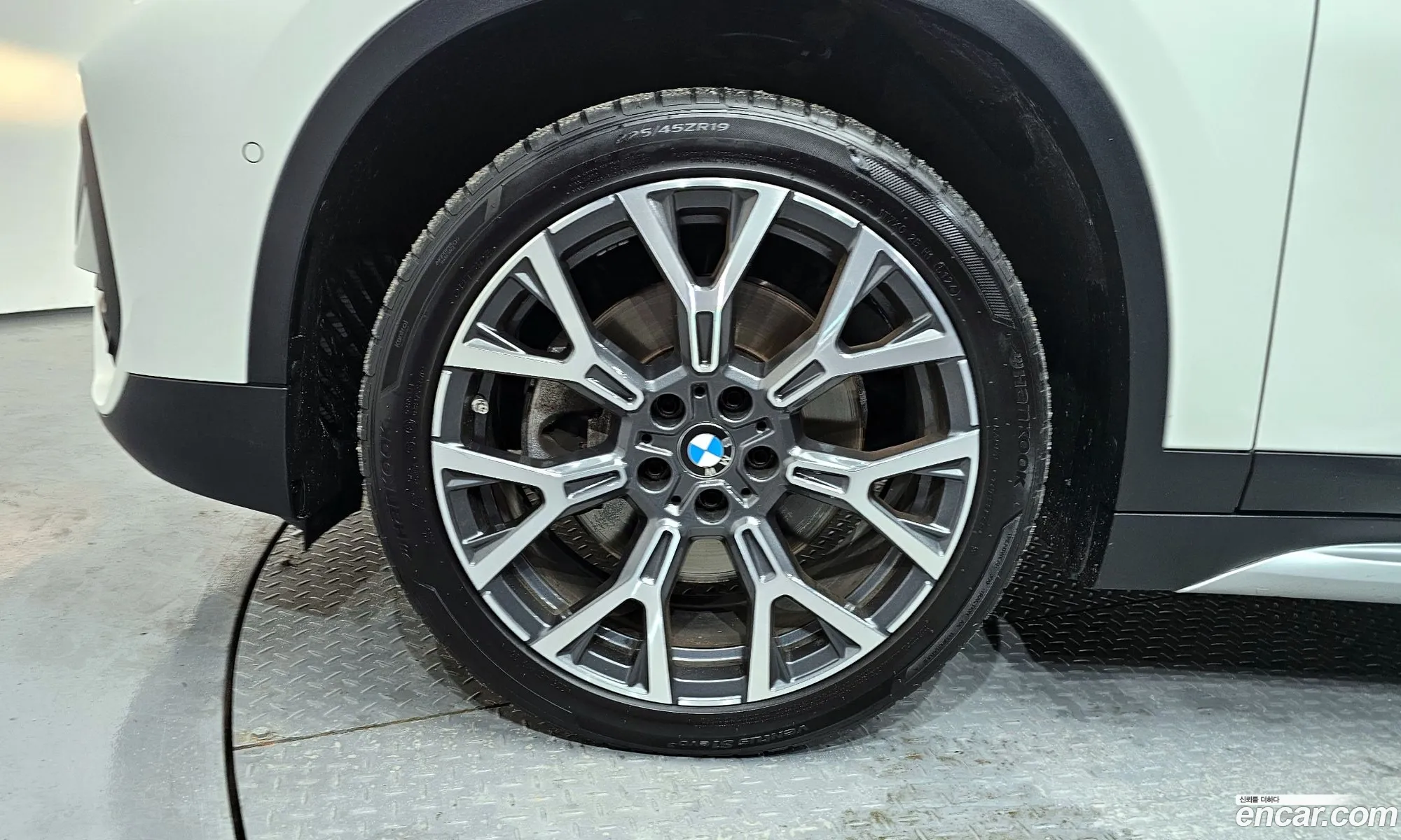 BMW X1 2022 WBA11DG06N5V28258 — 12