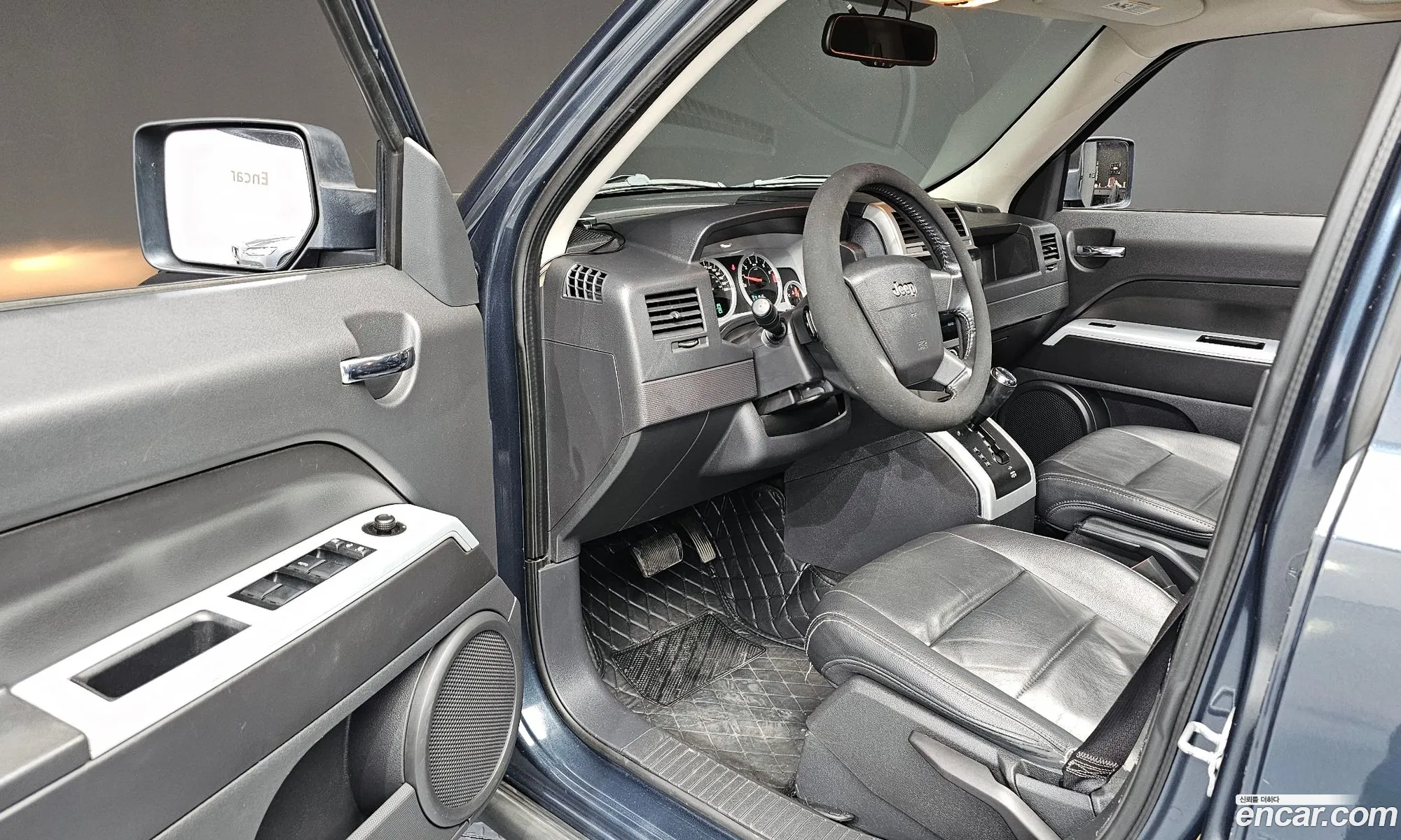 Jeep Patriot 2008 1J8FFF8W88D647277 — 3
