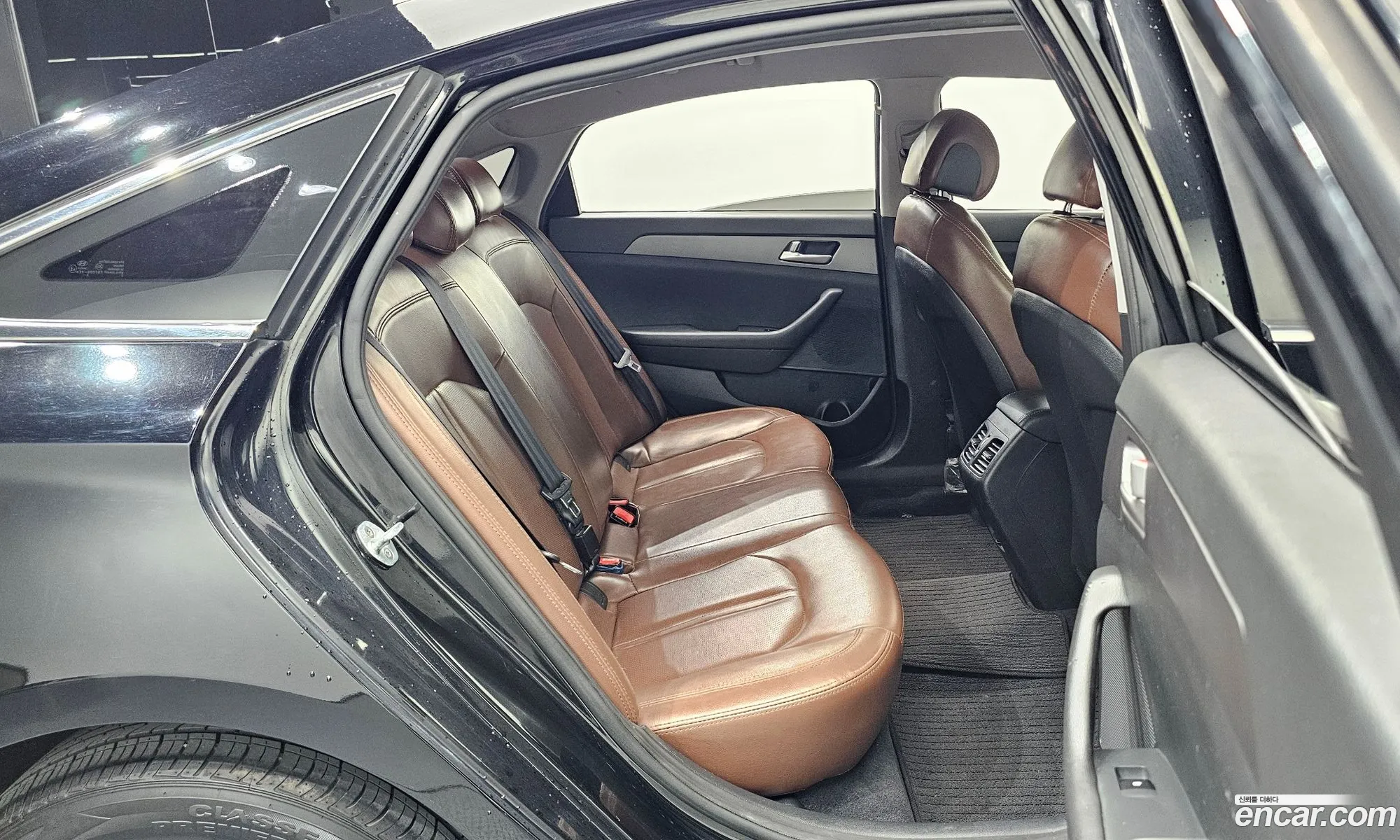 Hyundai LF Sonata 2014 — 2