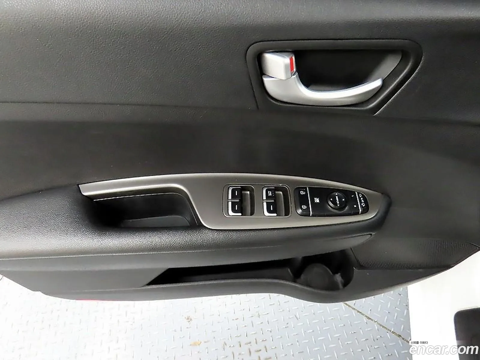 Kia K5 2019 — 10