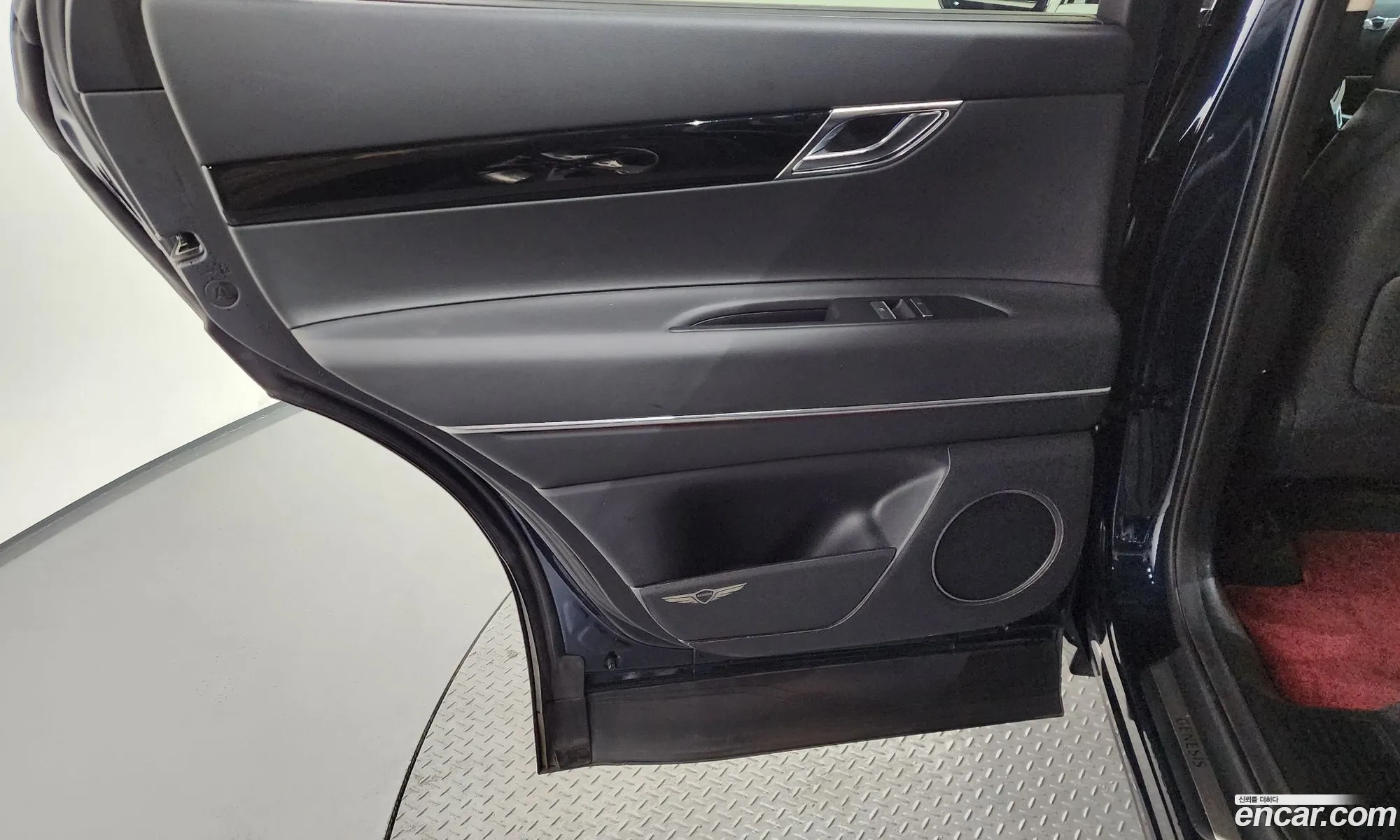 Genesis GV80 2020 — 32