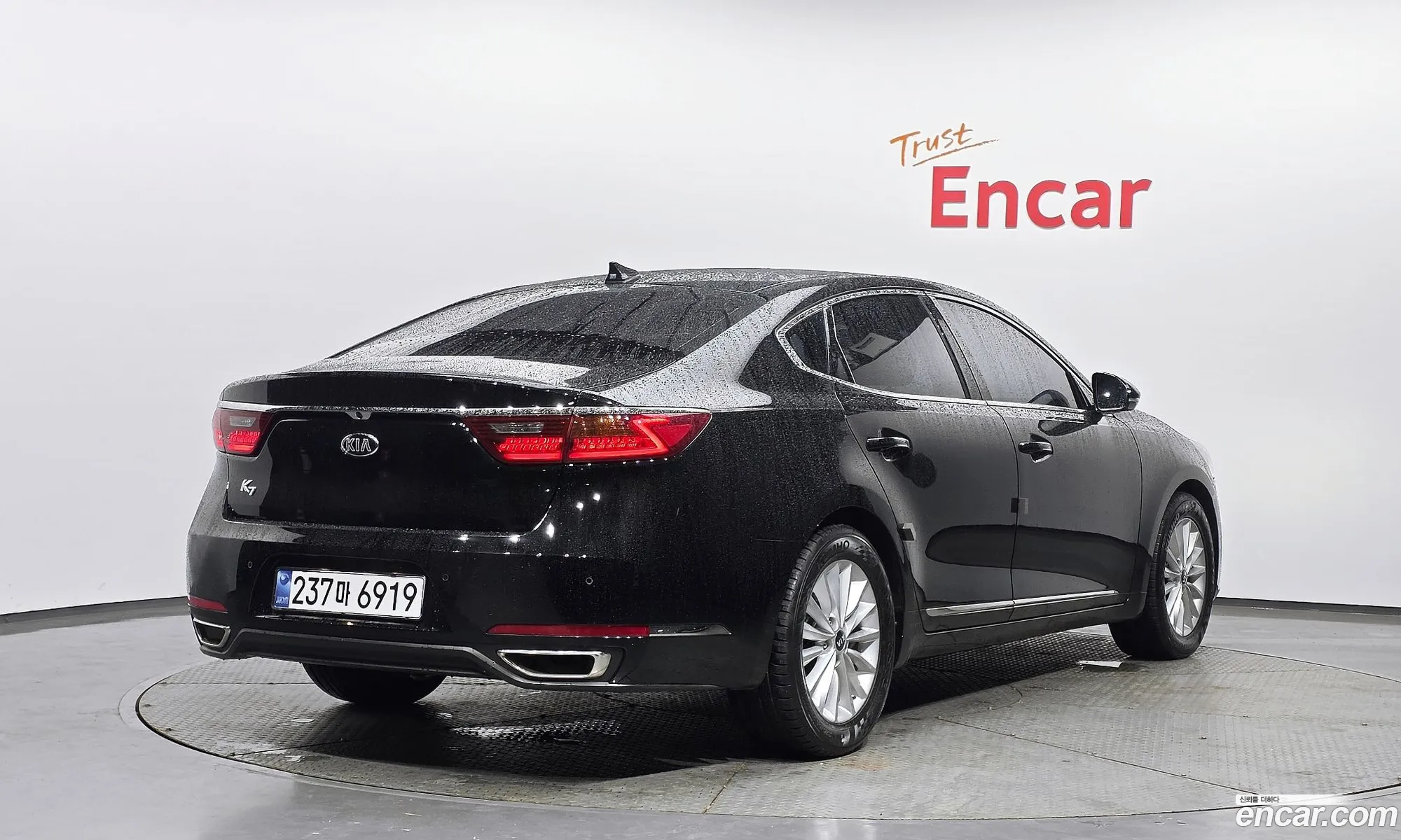 Kia K7 2018 — 7