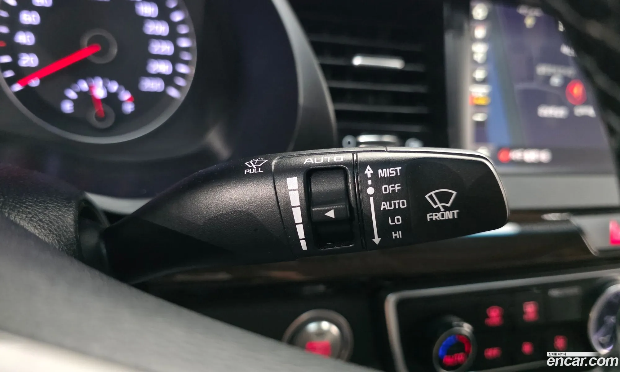 Kia K7 2018 — 9