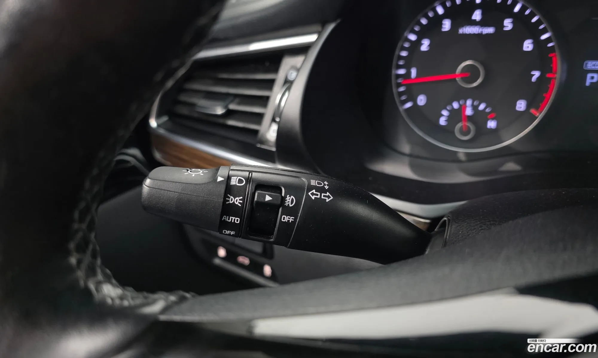 Kia K7 2018 — 18