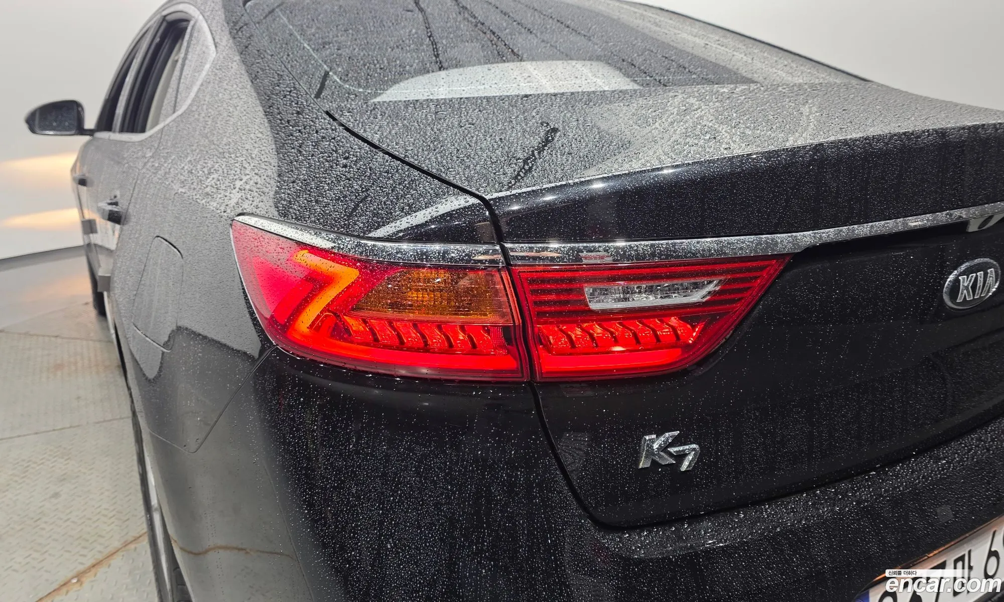 Kia K7 2018 — 30