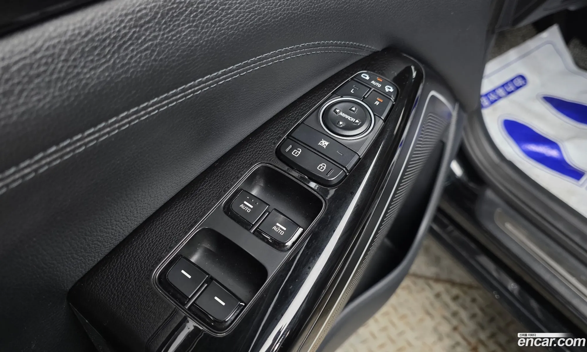 Kia K7 2018 — 28
