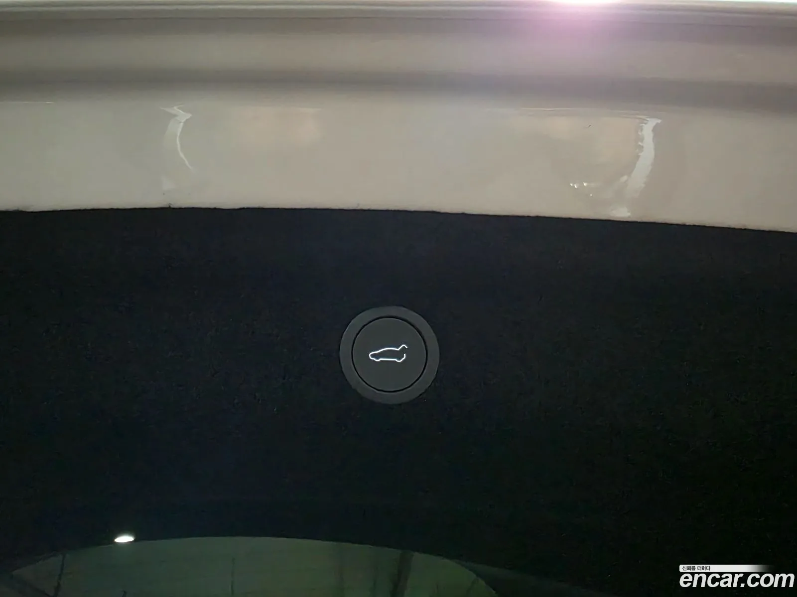Tesla Model Y 2026 — 4