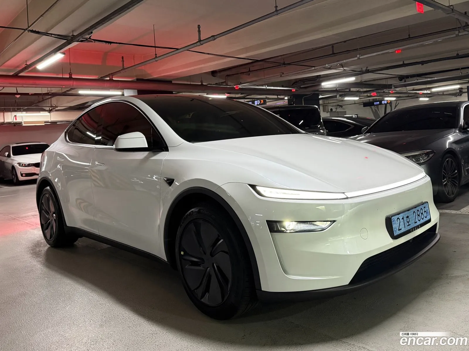 Tesla Model Y 2026 — 3