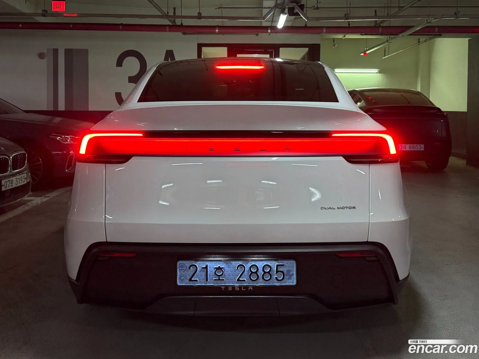 Tesla Model Y 2026 — 13