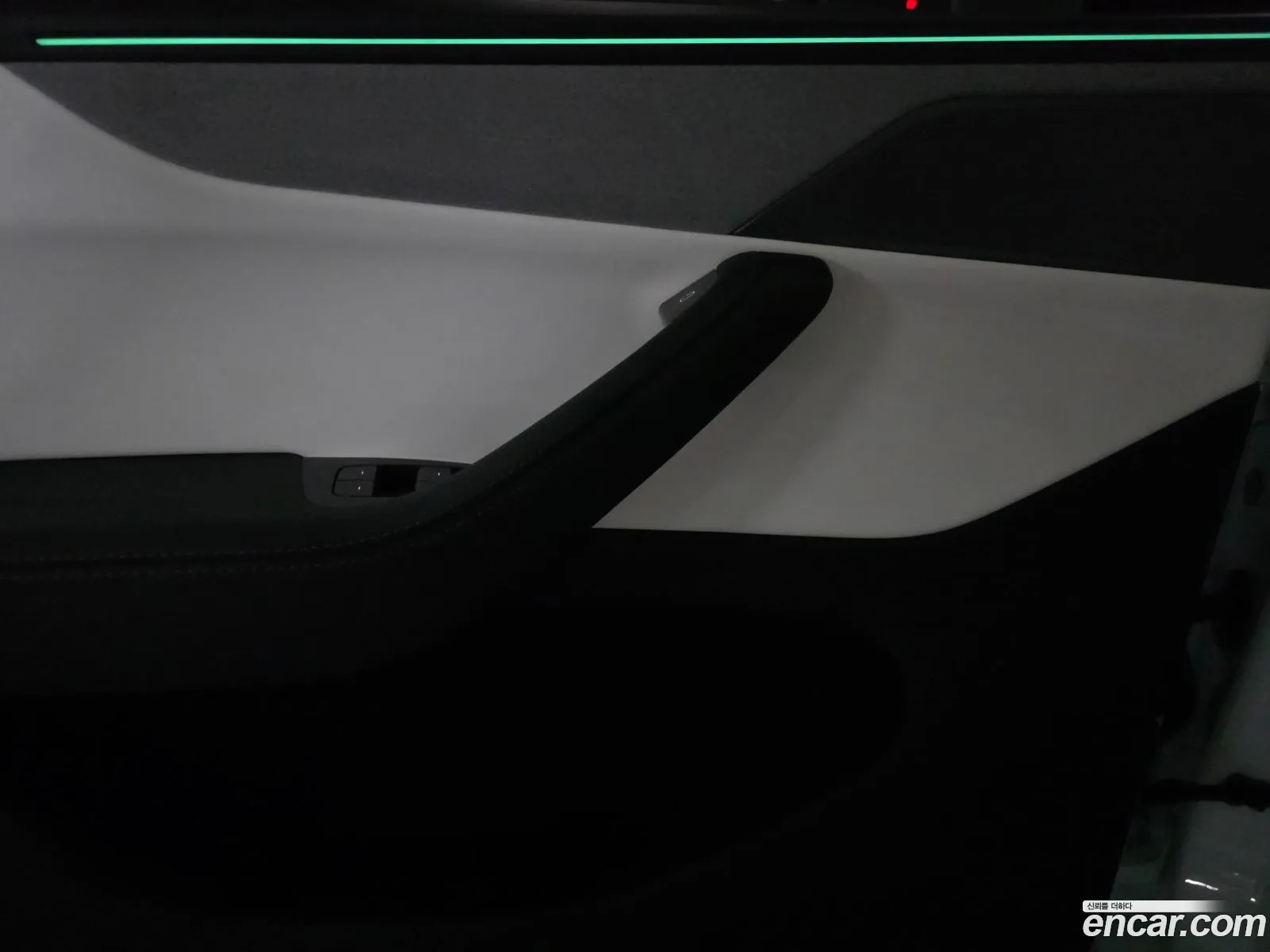 Tesla Model Y 2026 — 2