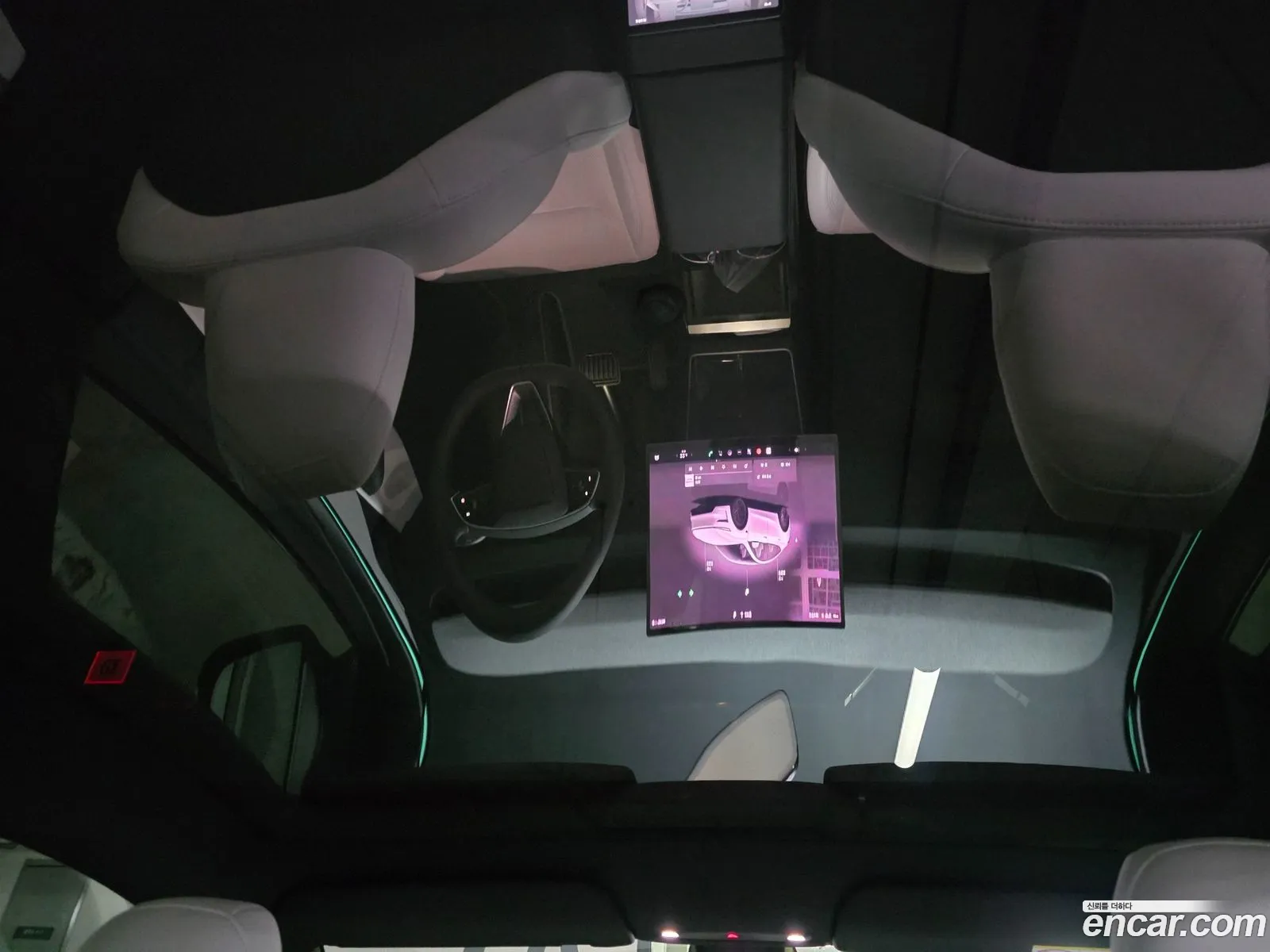 Tesla Model Y 2026 — 5
