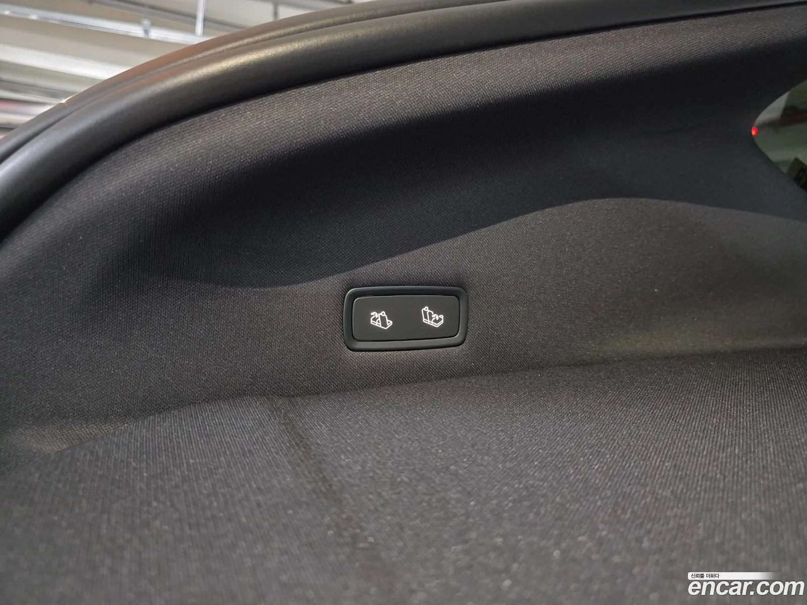 Tesla Model Y 2026 — 8
