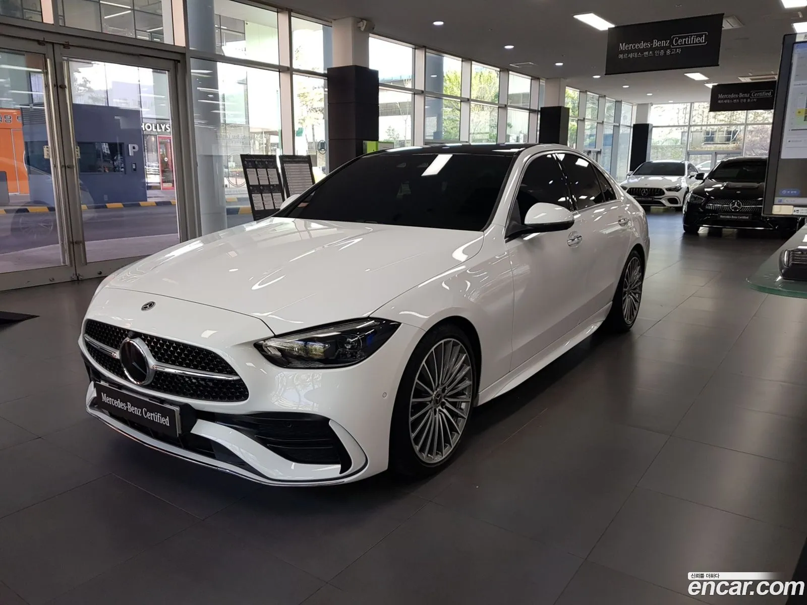 Mercedes-Benz C-Class W206 2023 — 18