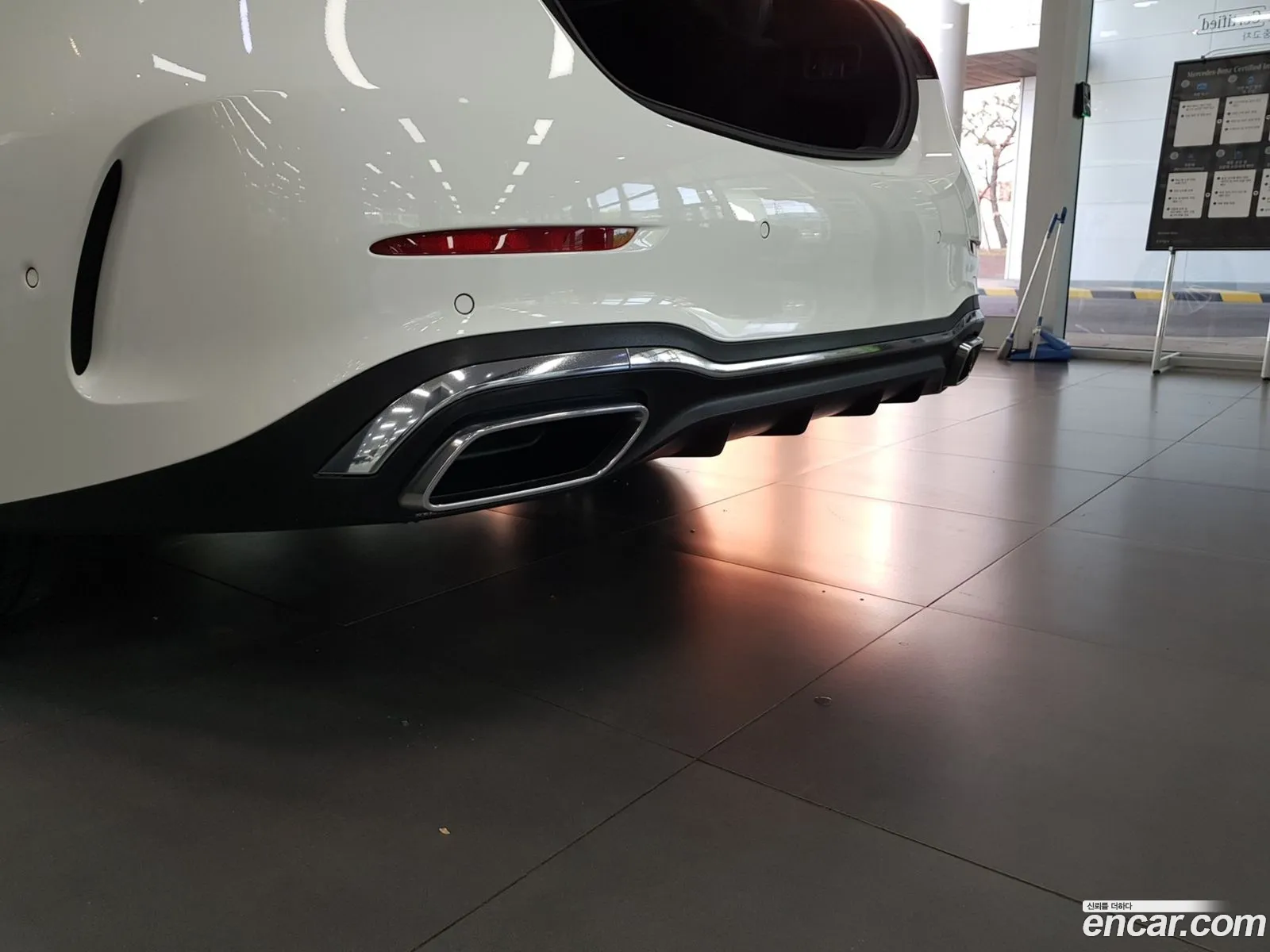 Mercedes-Benz C-Class W206 2023 — 17