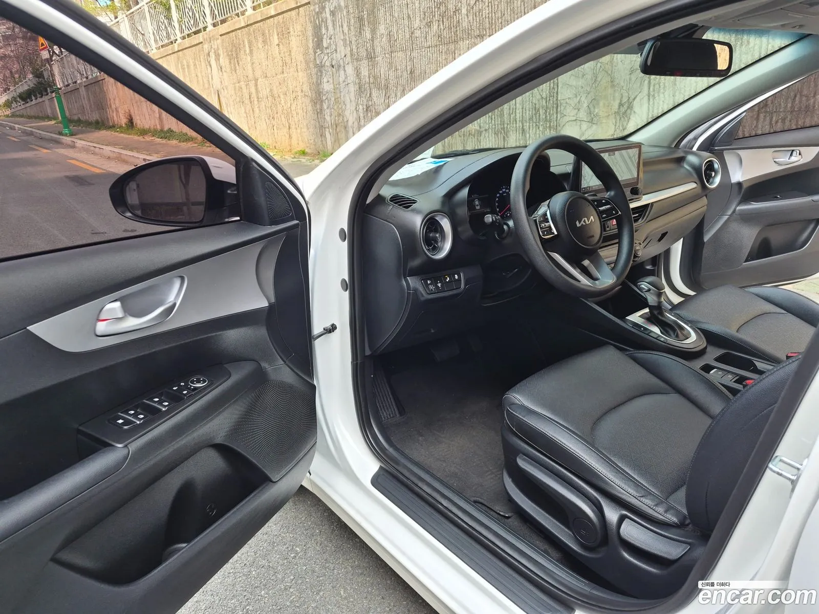 Kia K3 2022 — 6