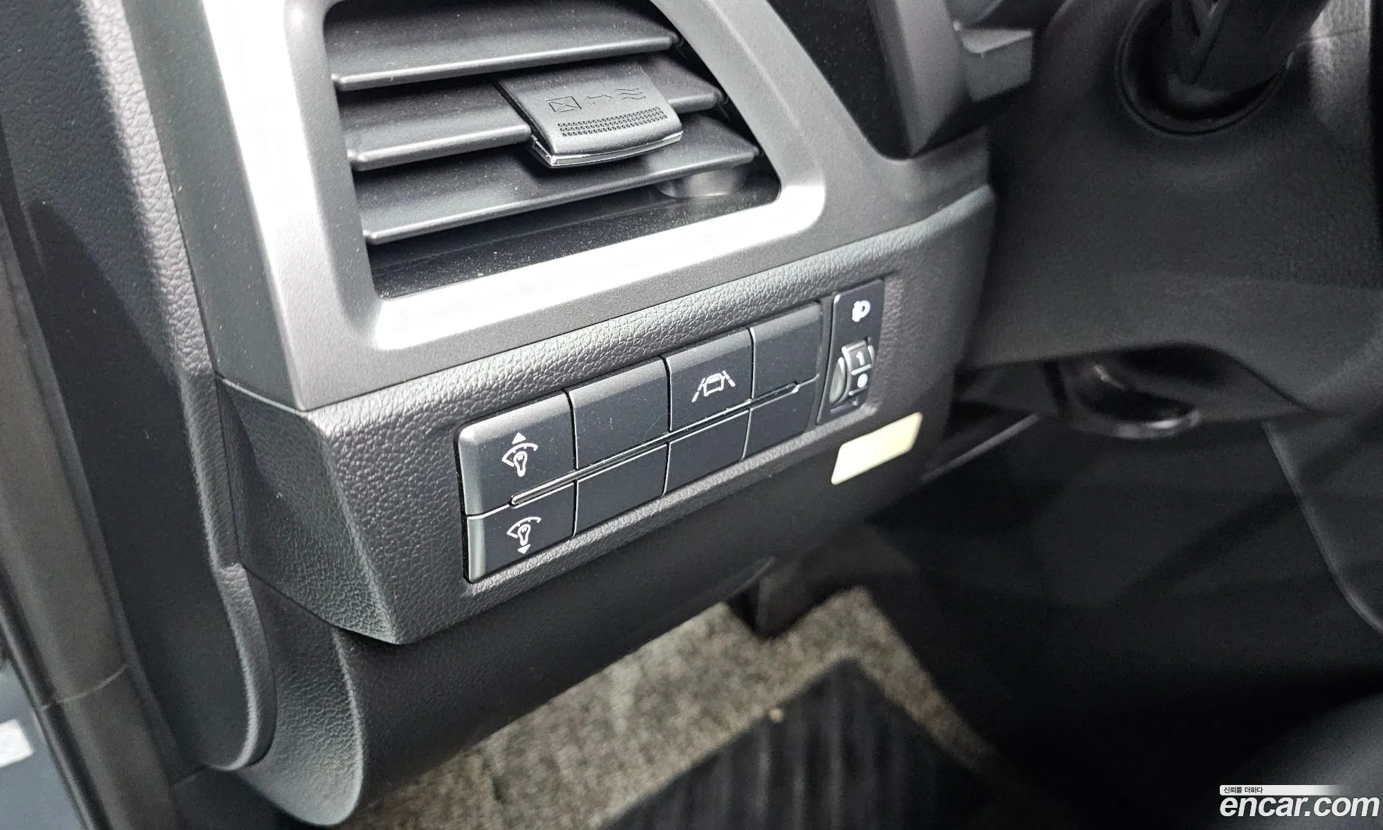 KG Mobility (SsangYong) Beautiful Korando 2021 — 10