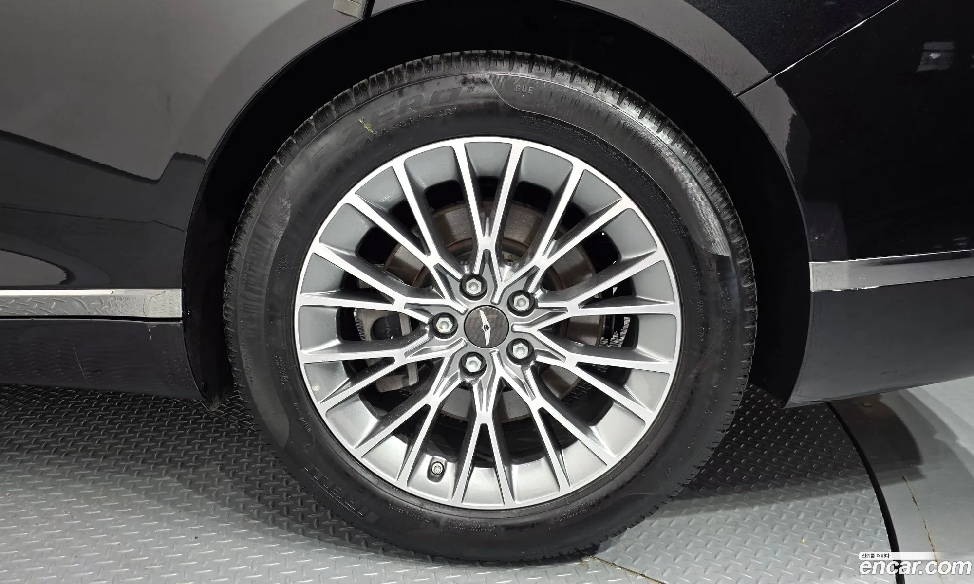 Genesis G80 2023 — 30