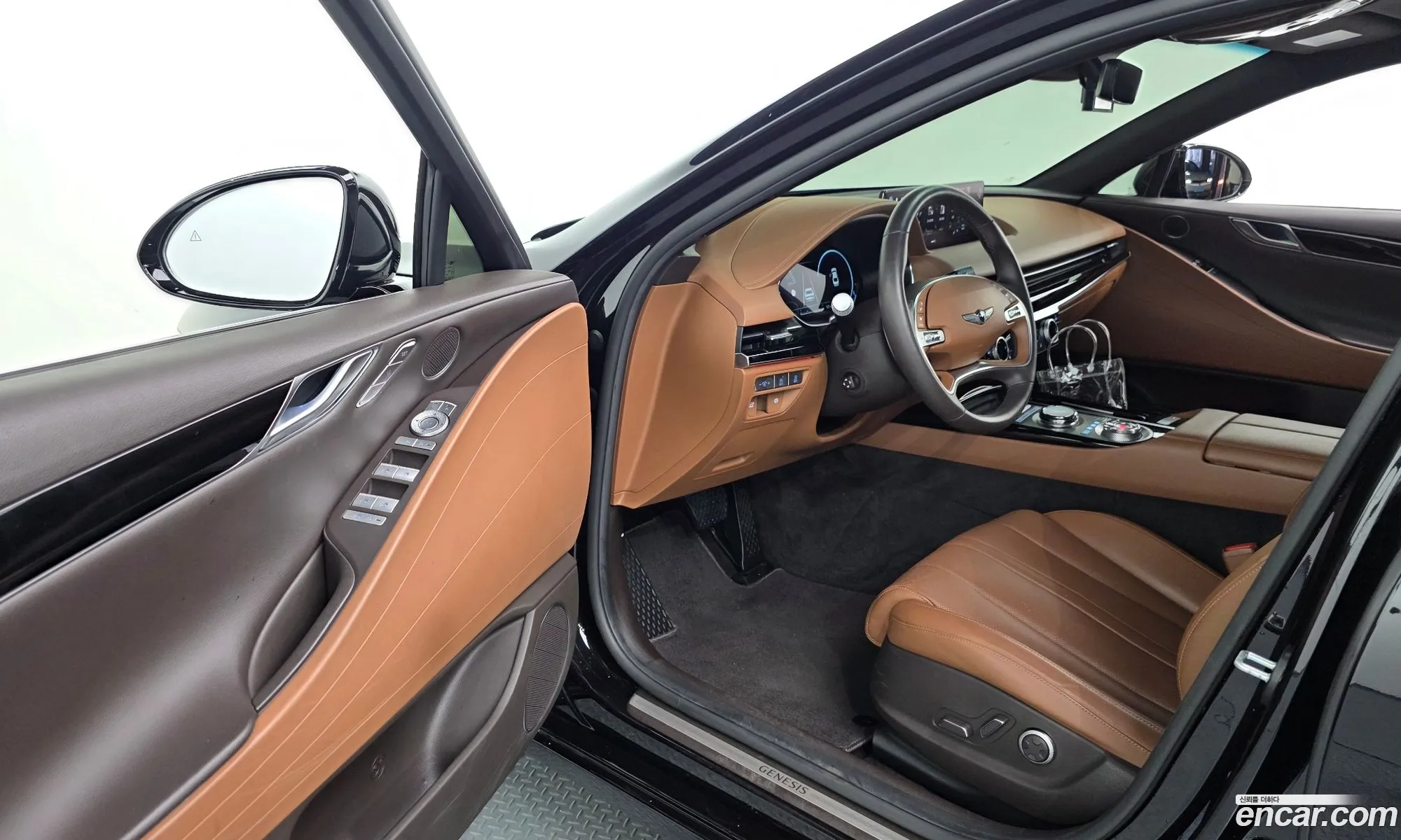 Genesis G80 2023 — 2