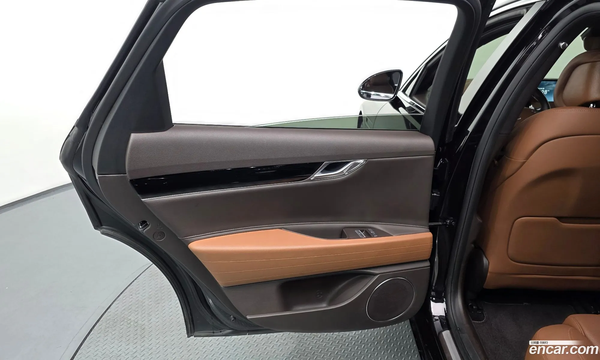 Genesis G80 2023 — 18