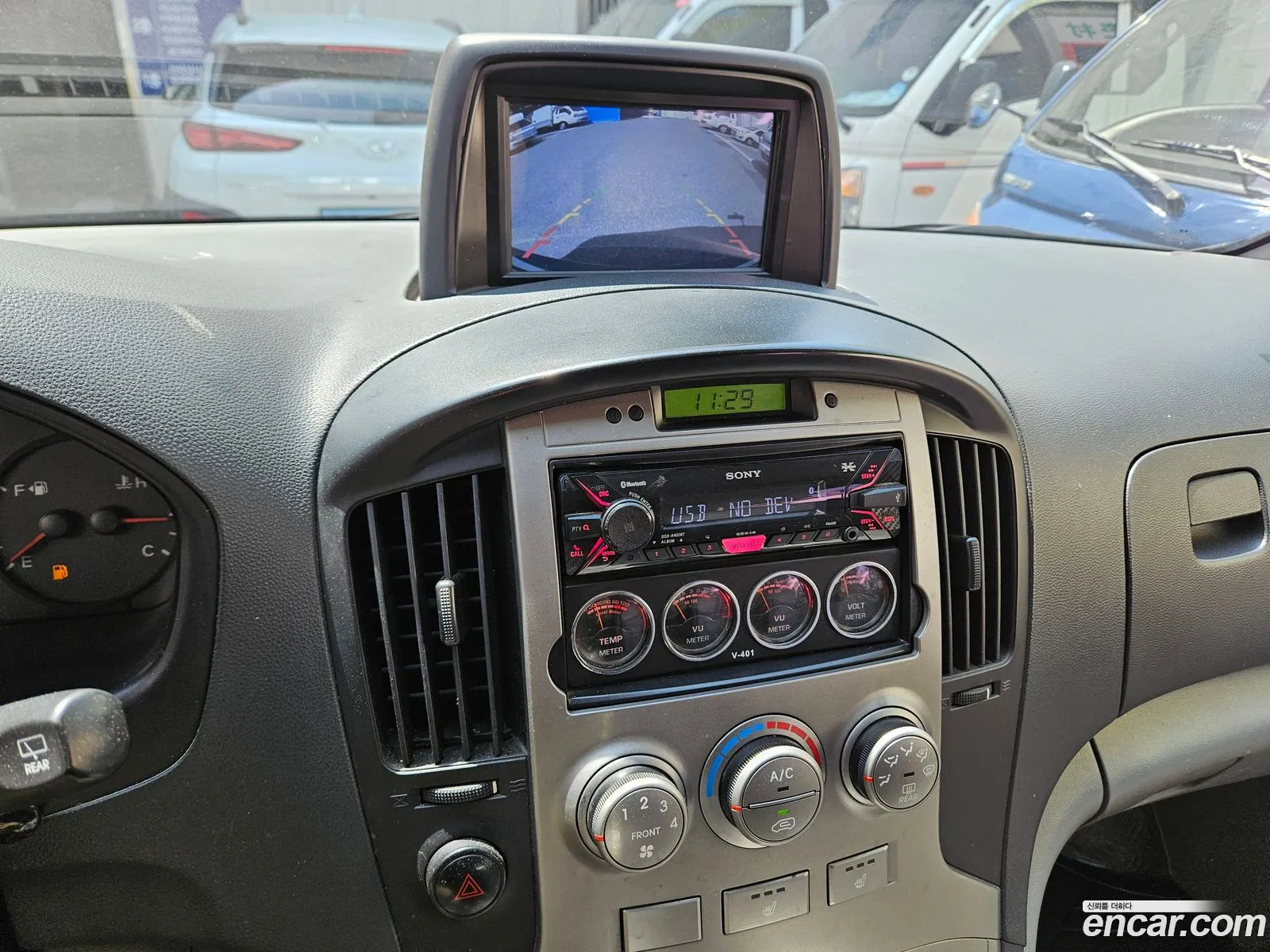 Hyundai Grand Starex 2012 — 2