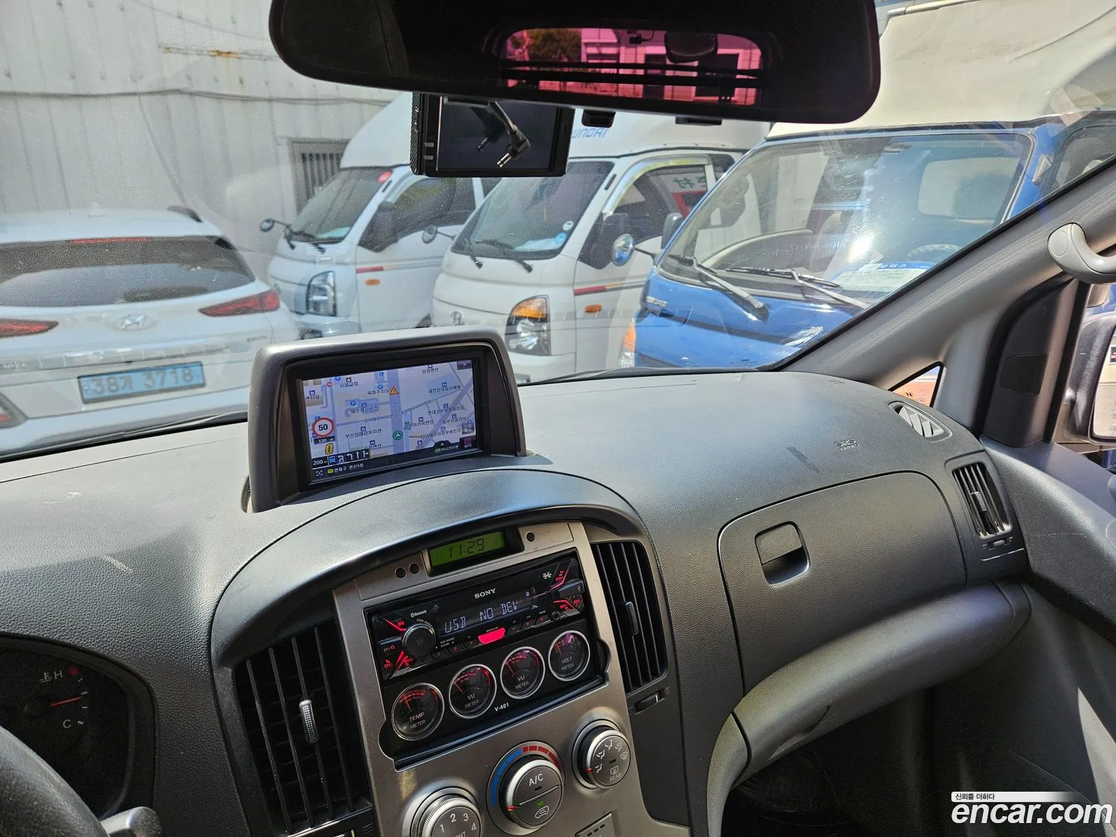 Hyundai Grand Starex 2012 — 12