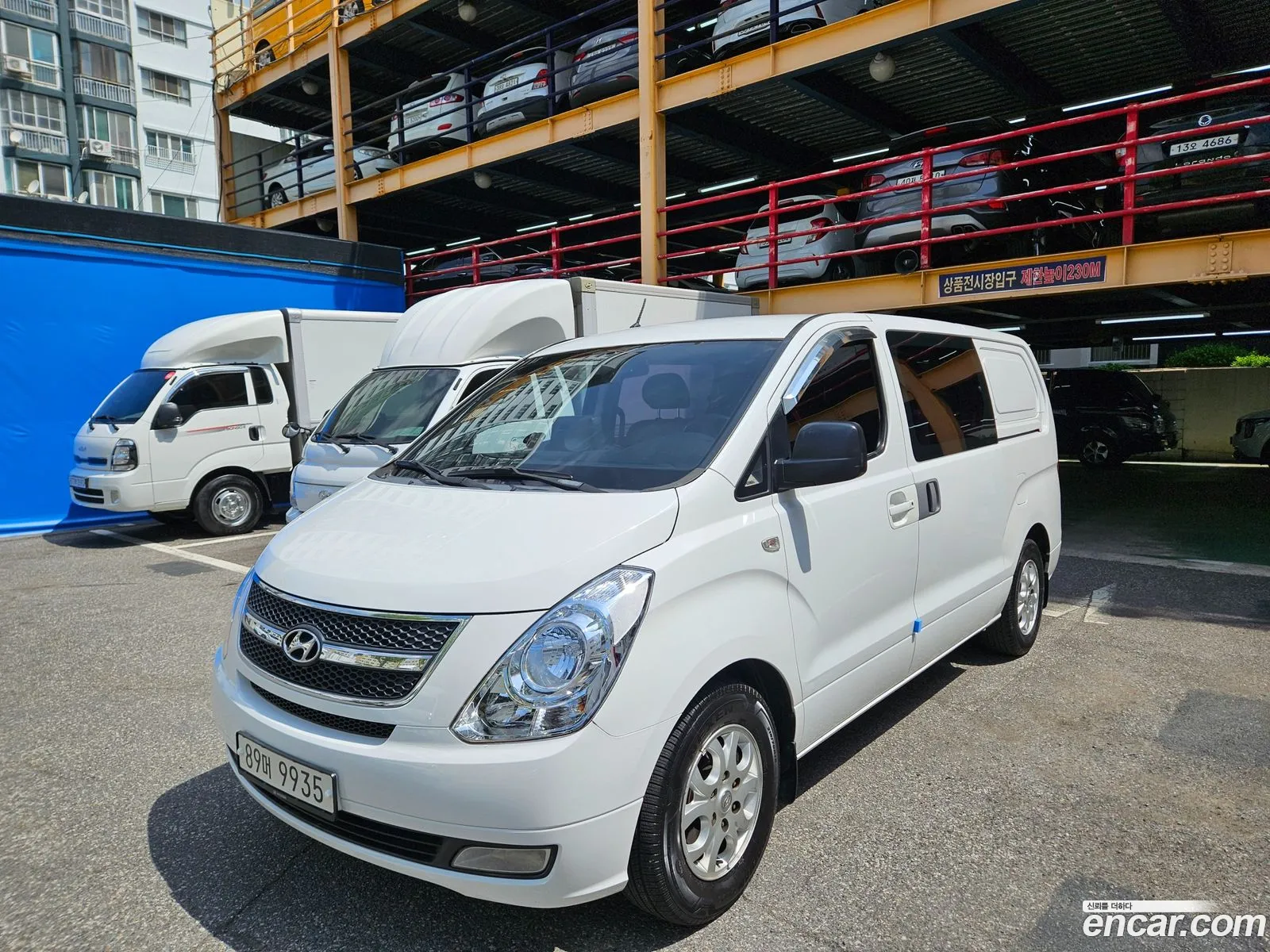 Hyundai Grand Starex 2012 — 16