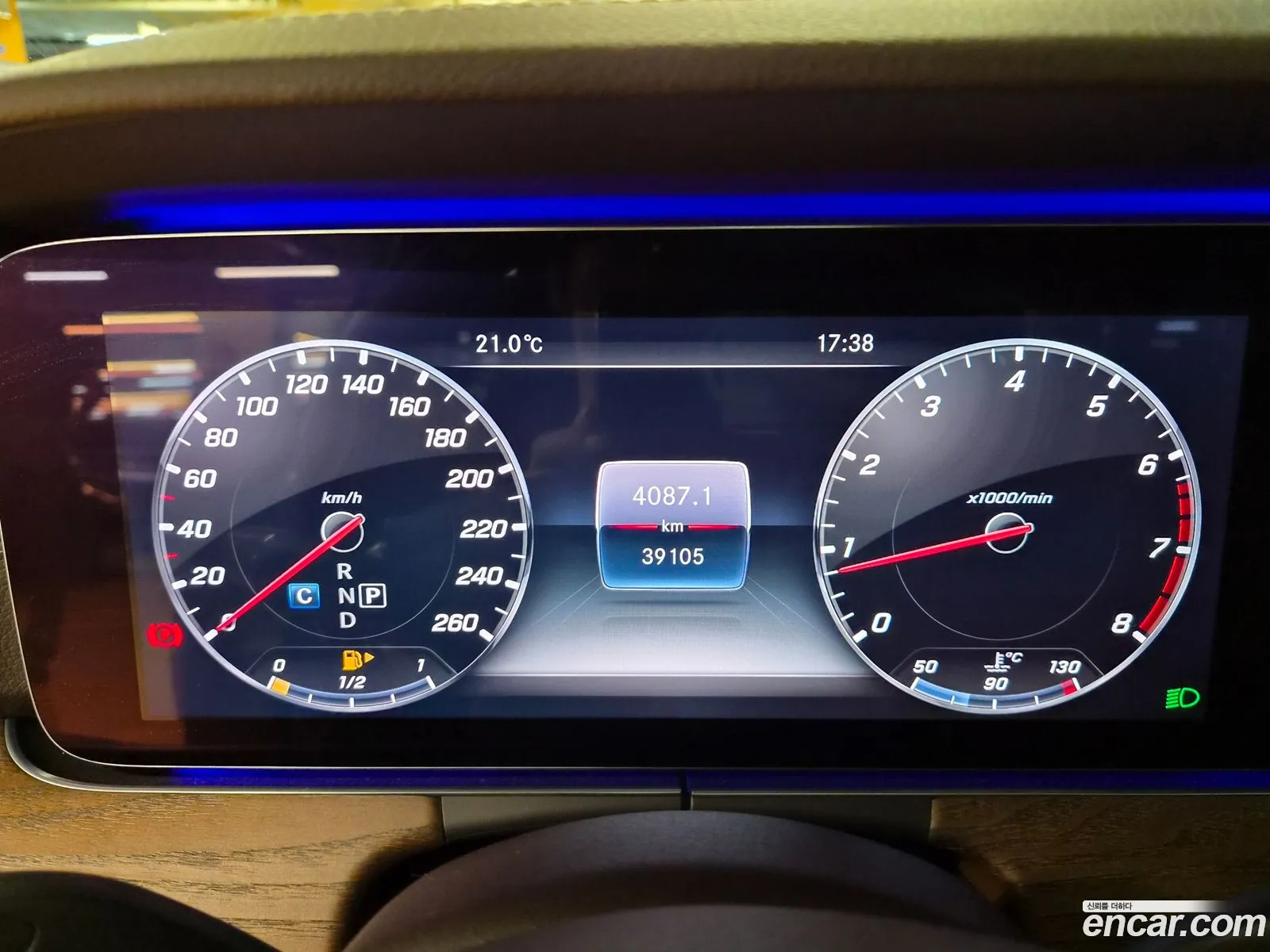 Mercedes-Benz E-Class W213 2018 — 11