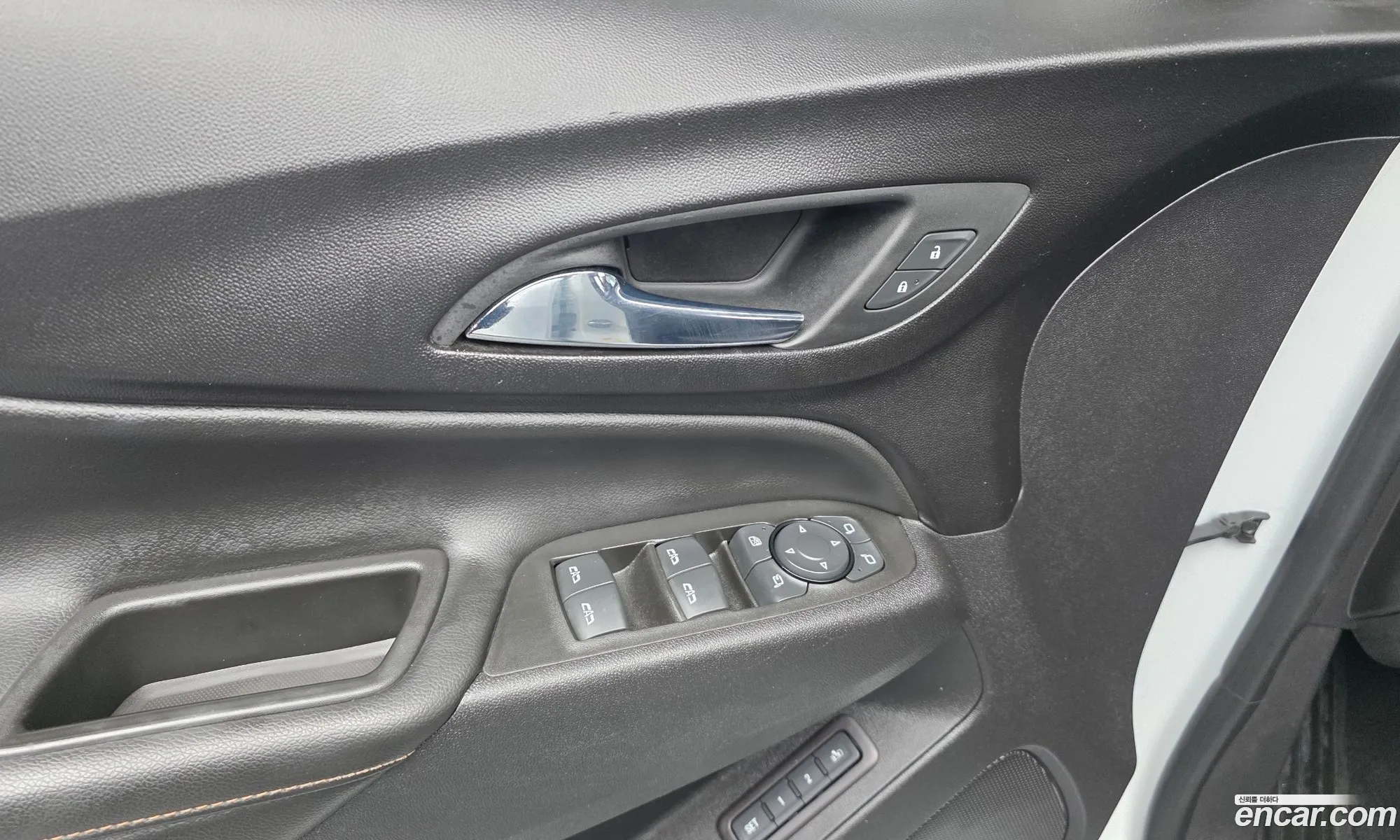 Chevrolet (GM Daewoo) Equinox 2020 — 21