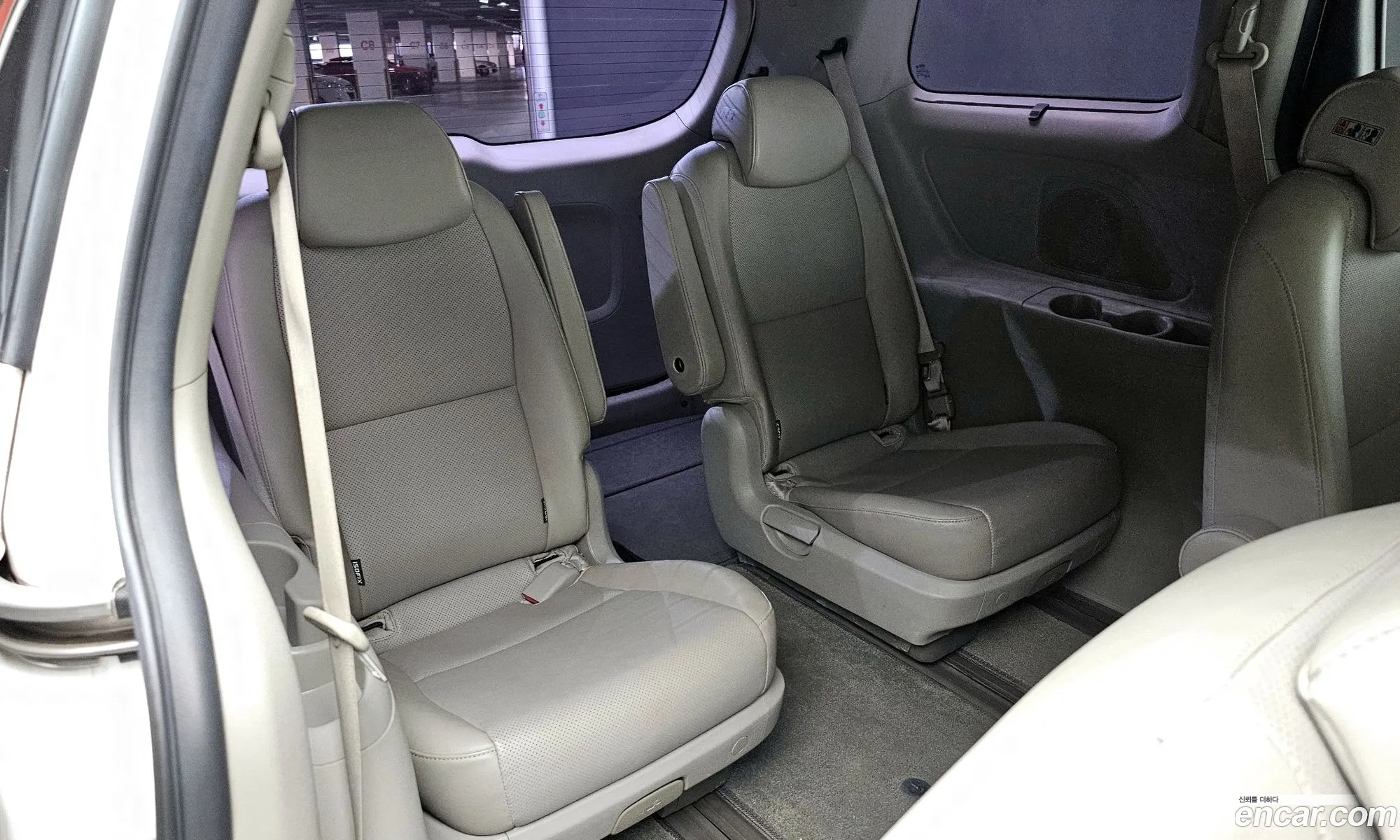 Kia Carnival 2016 — 2