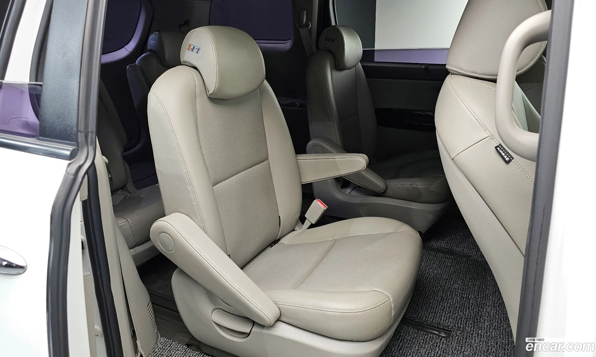 Kia Carnival 2016 — 4