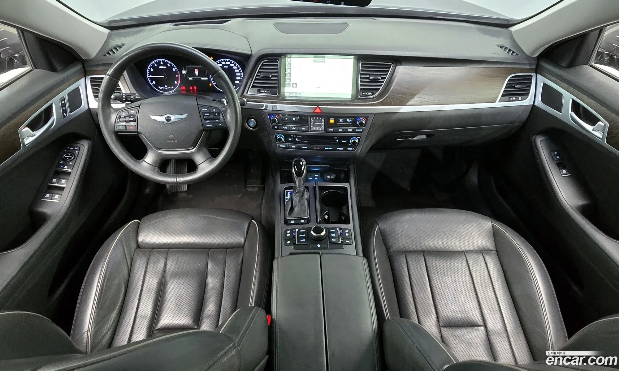 Hyundai Genesis DH 2015 — 31