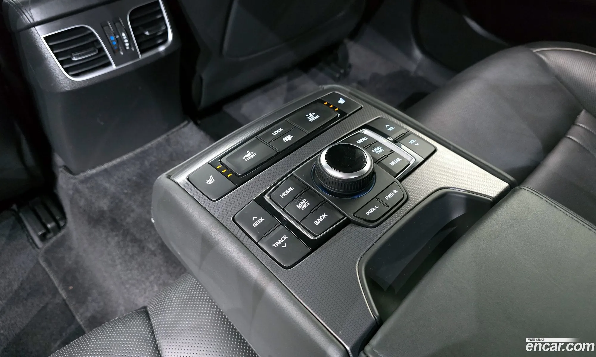Hyundai Genesis DH 2015 — 21