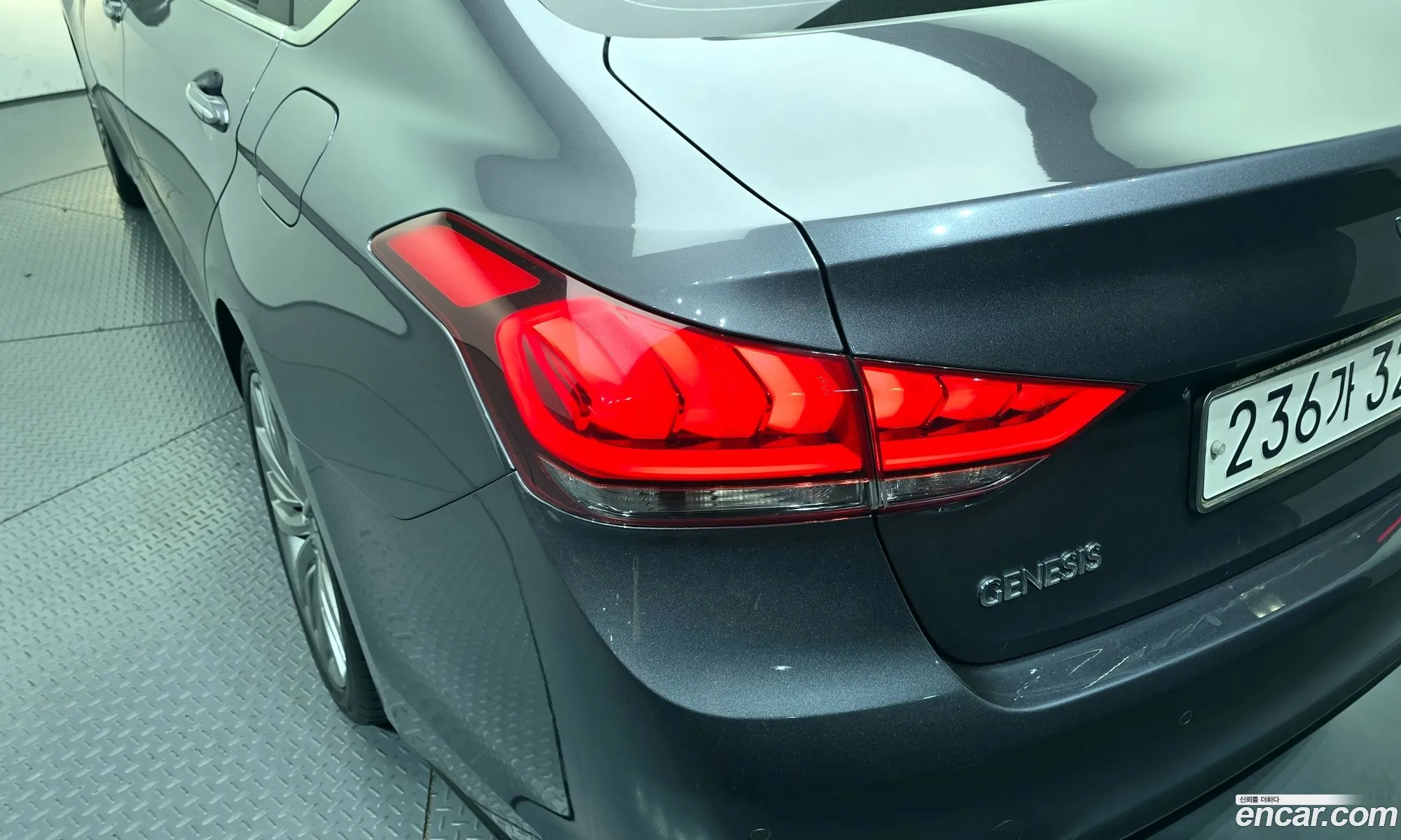 Hyundai Genesis DH 2015 — 14